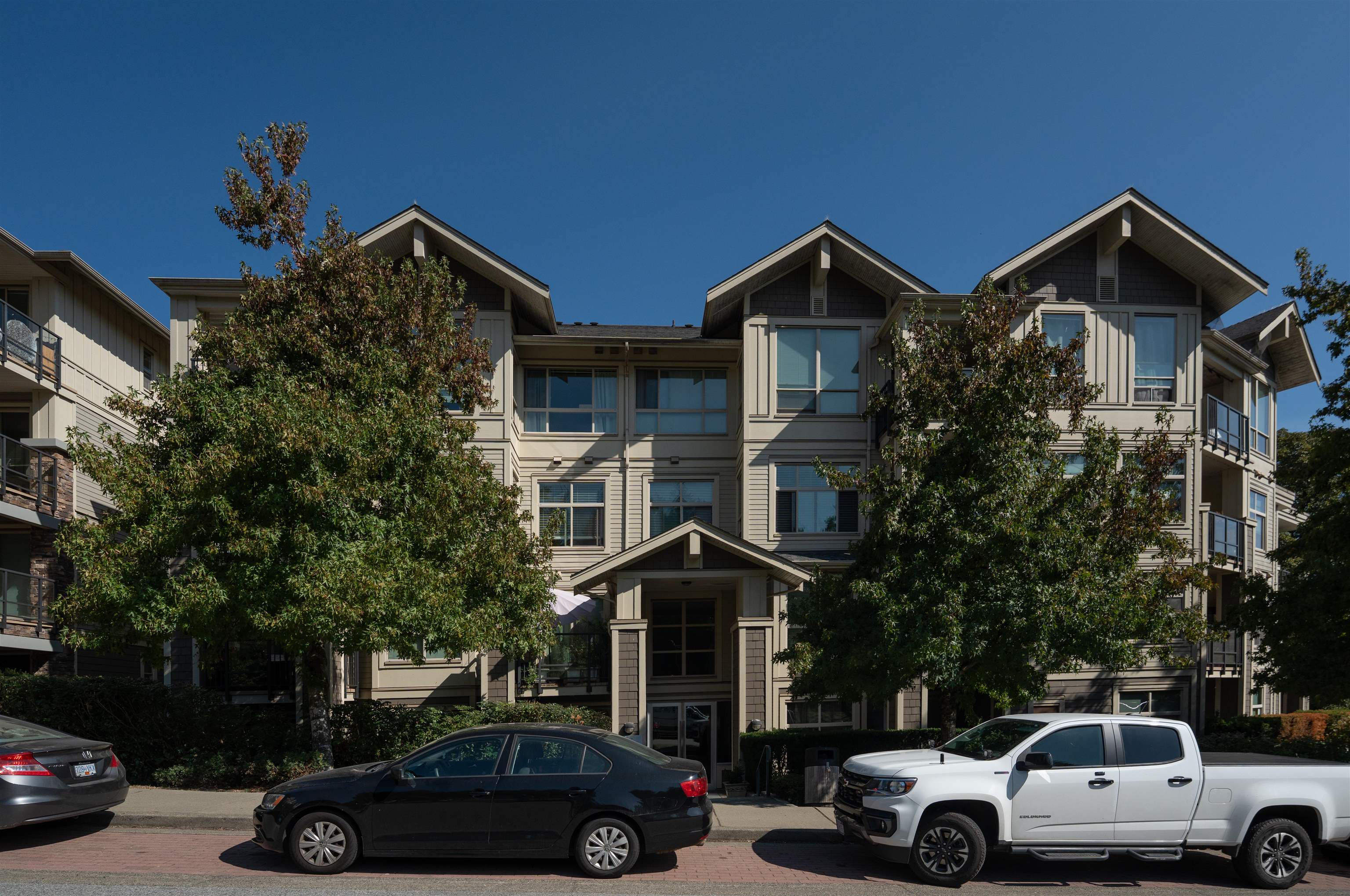 203 255 ROSS DRIVE, R3168331, BC,