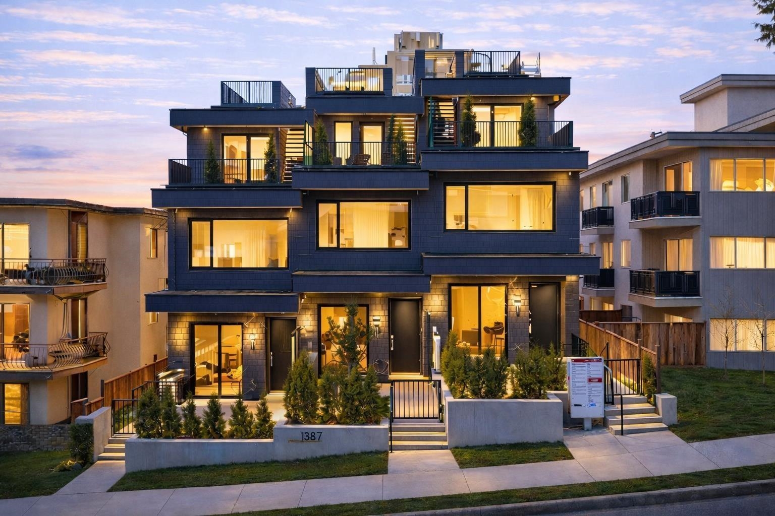 101 1837 GEORGIA STREET, R3168426, BC,