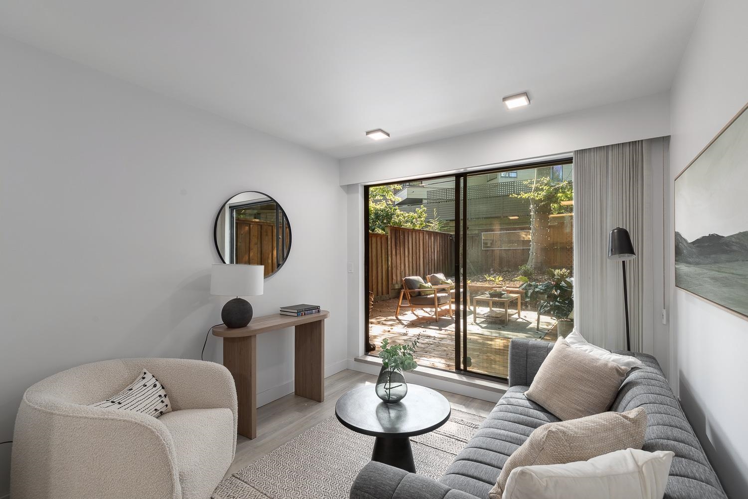 207 2410 CORNWALL AVENUE, R3168564, BC,