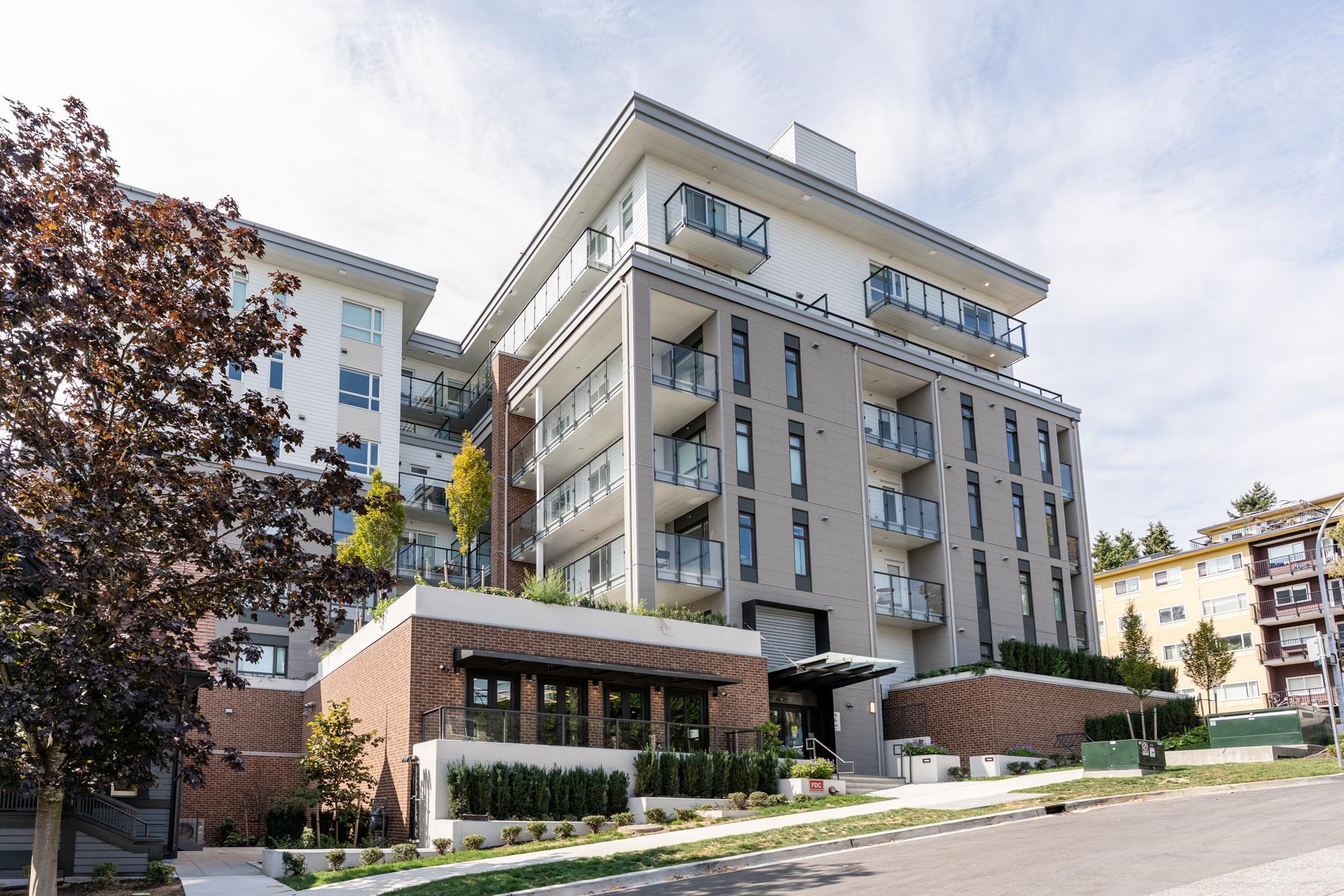 421 82 FIRST STREET, R3168569, BC,