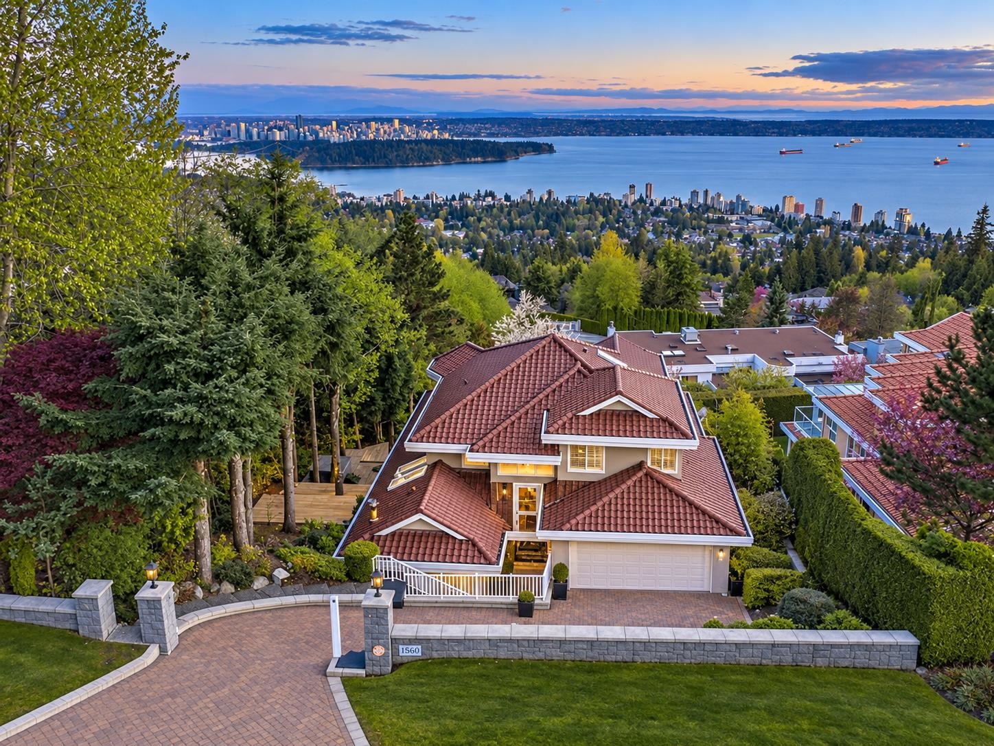 1560 CHIPPENDALE COURT, West Vancouver BC V7S 3G6, R3168572, BC,