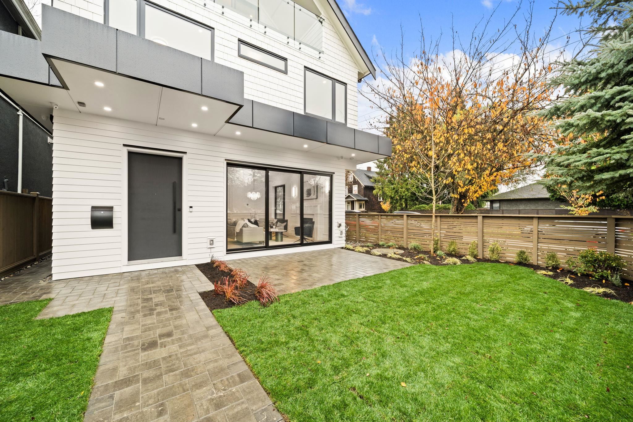 1095 E 14TH AVENUE, Vancouver BC V5T 2P1, R3168578, BC,