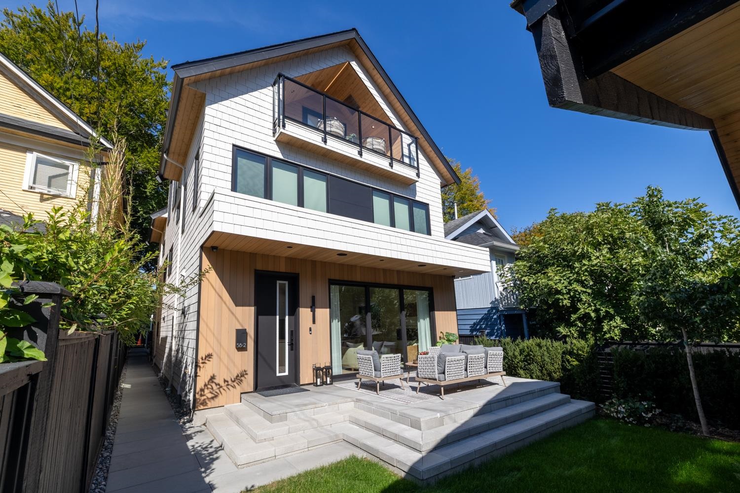 2 58 40TH AVENUE, R3168619, BC,