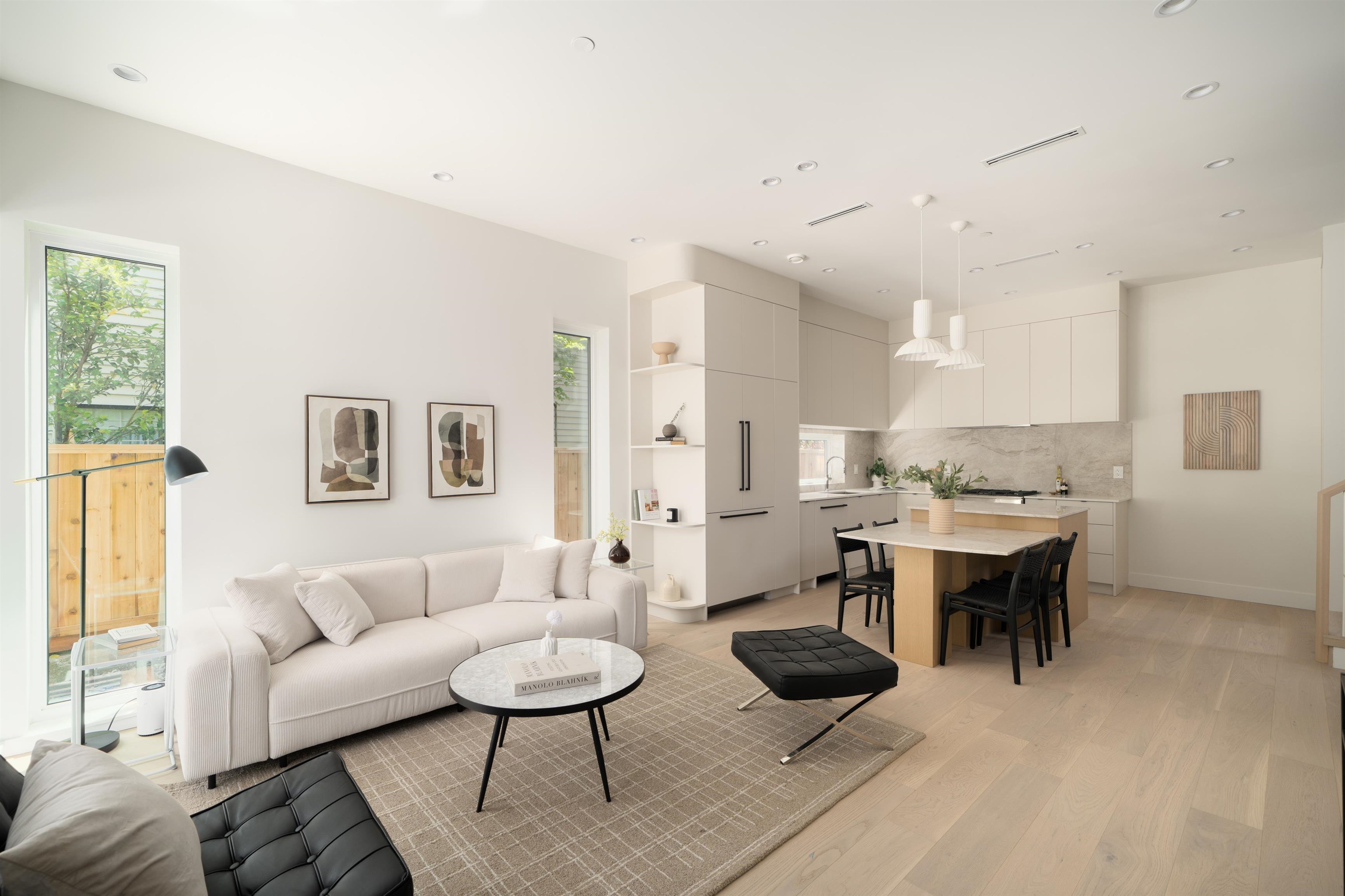 1 4161 WINDSOR STREET, R3168758, BC,