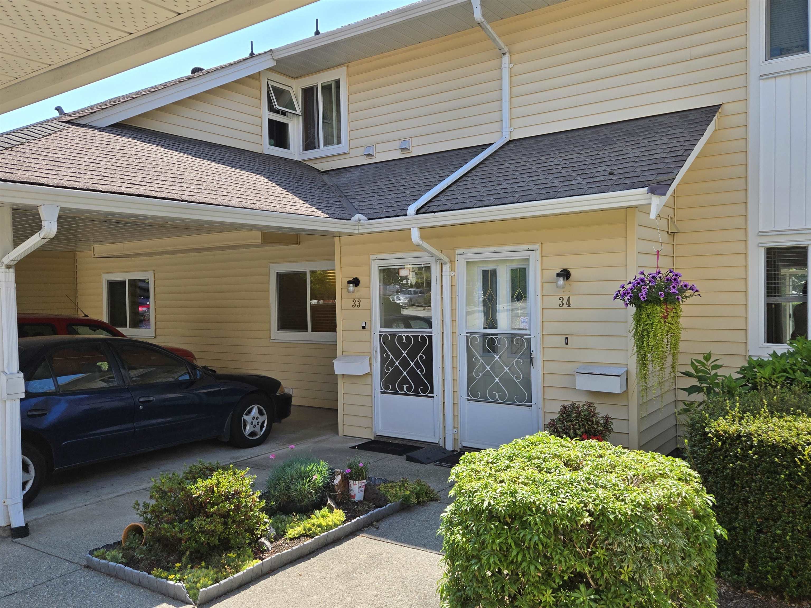 33 7525 MARTIN PLACE, R3168810, BC,