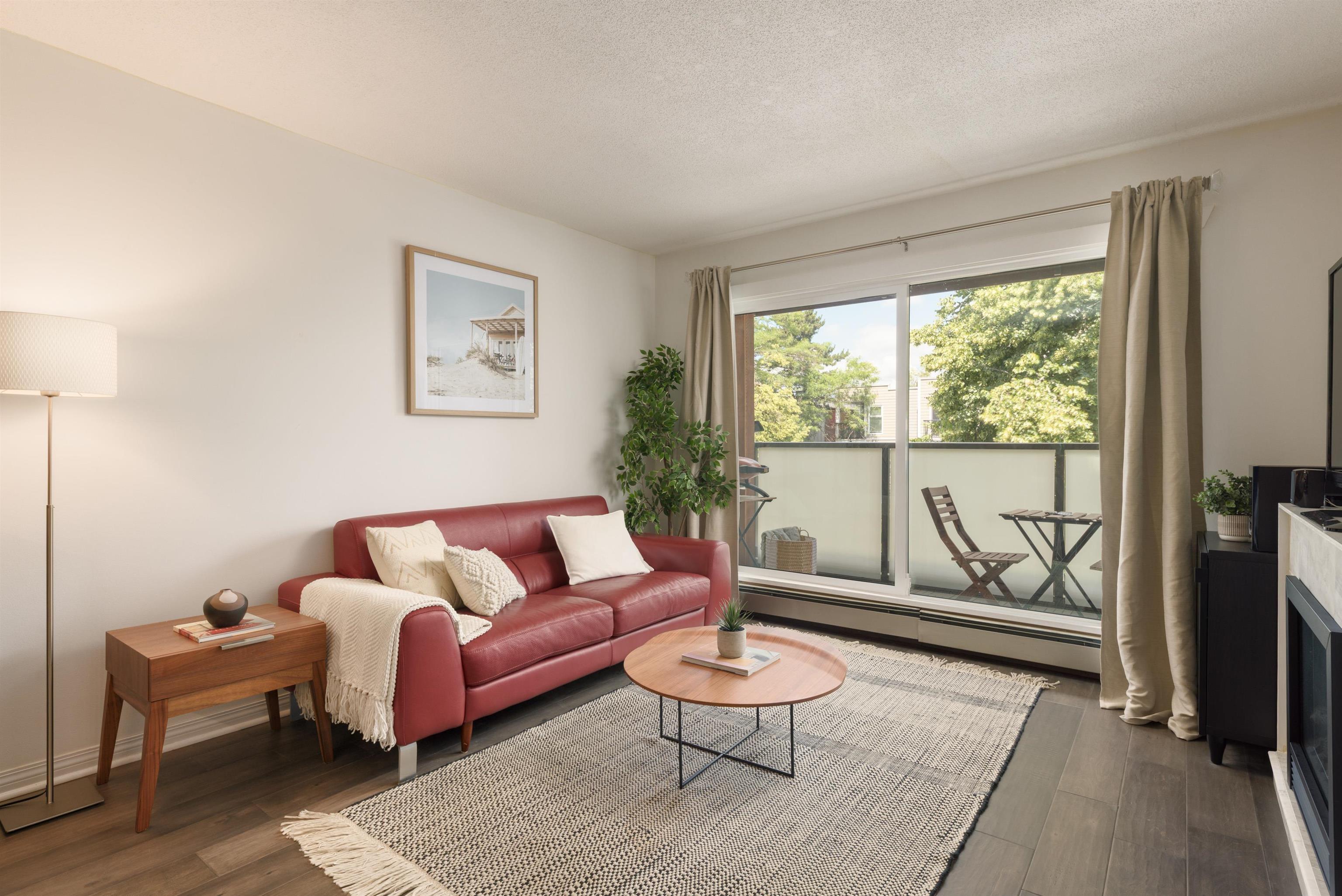 306 570 8TH AVENUE, R3168826, BC,