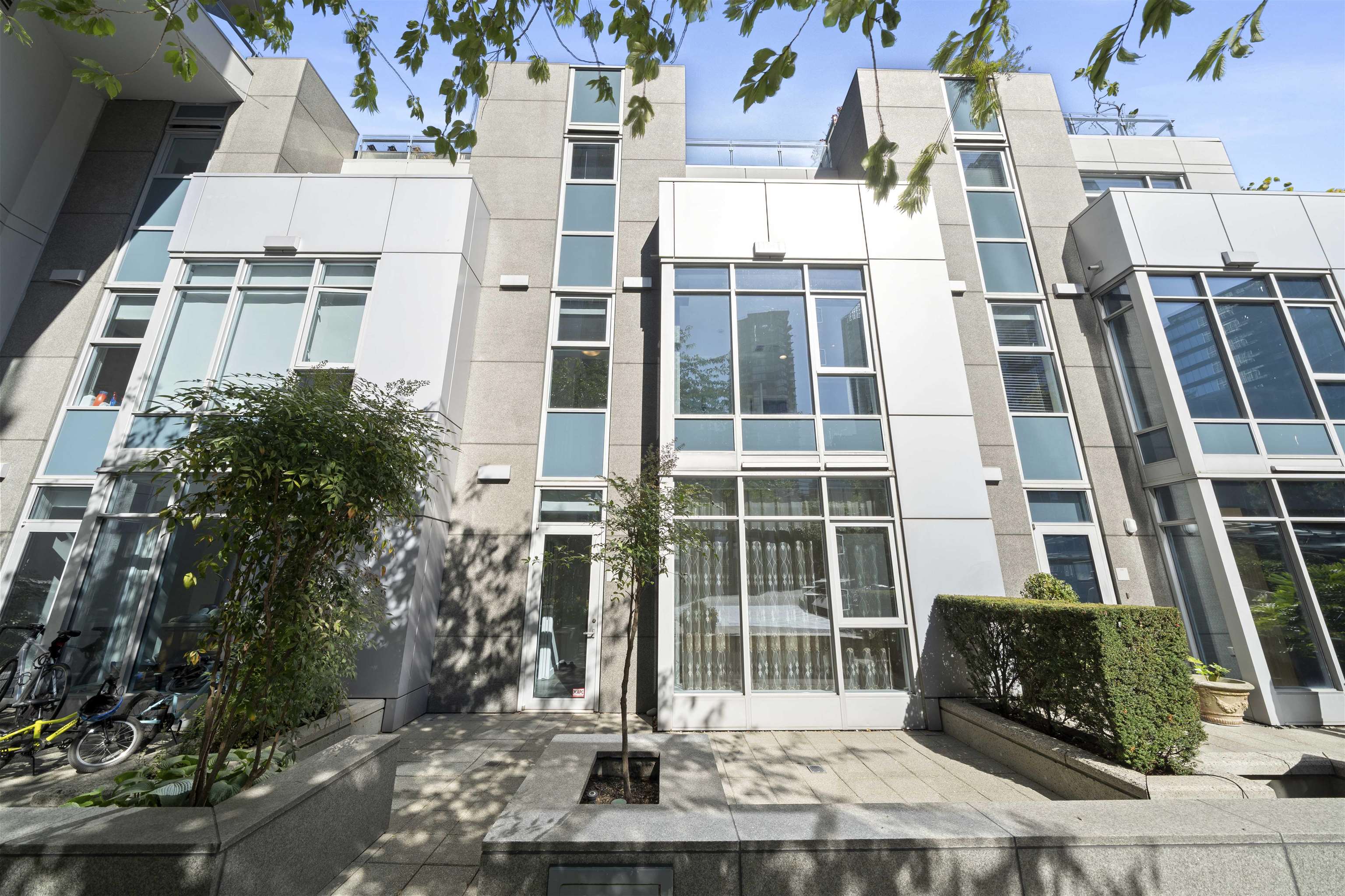 TH19 1281 W CORDOVA STREET, R3168832, BC,