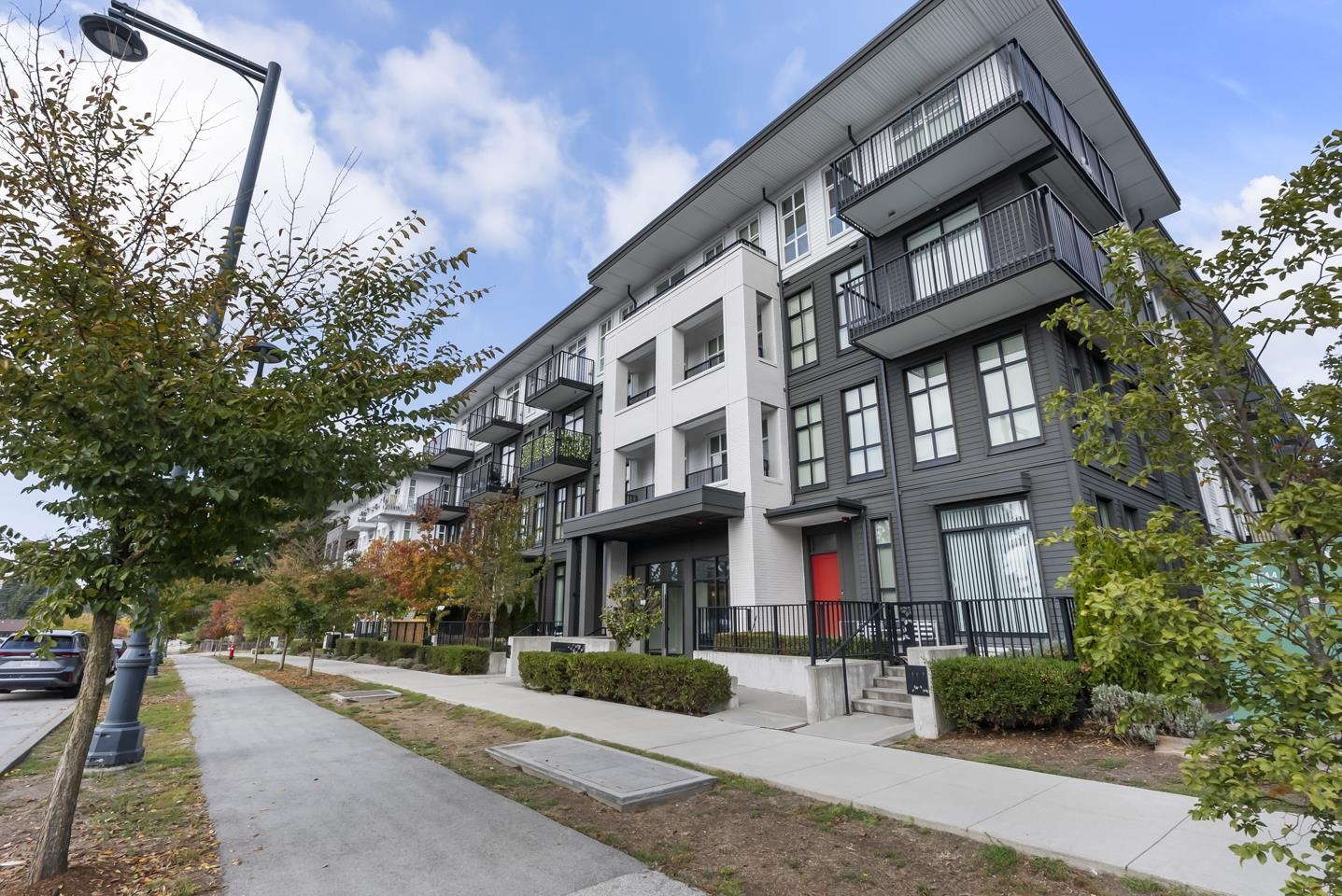 216 13933 105 BOULEVARD, R3168905, BC,