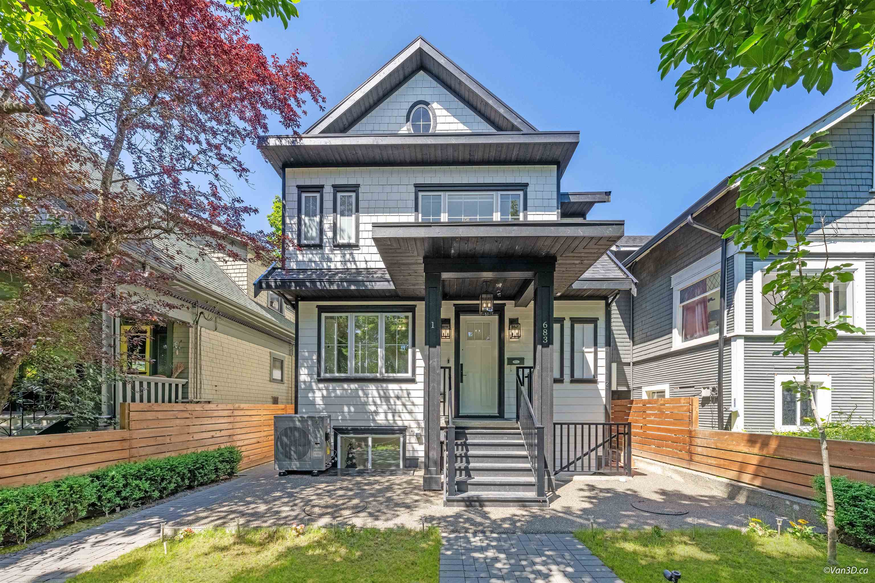 1 683 19TH AVENUE, R3169040, BC,