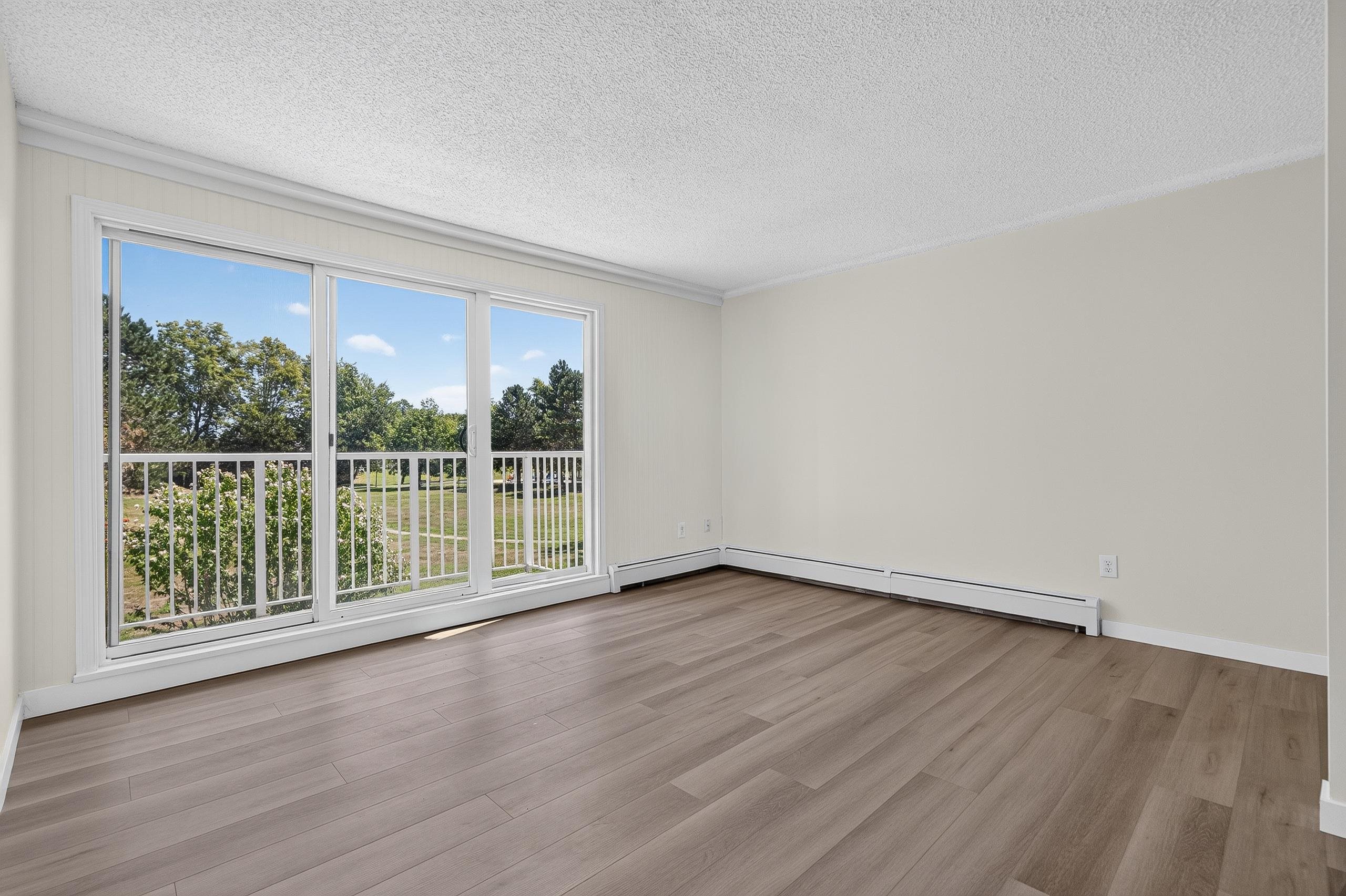203 7220 LINDSAY ROAD, R3169103, BC,