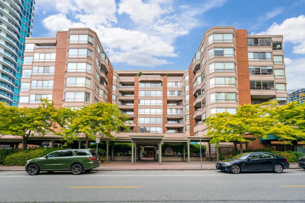 101 15111 RUSSELL AVENUE, R3169355, BC,