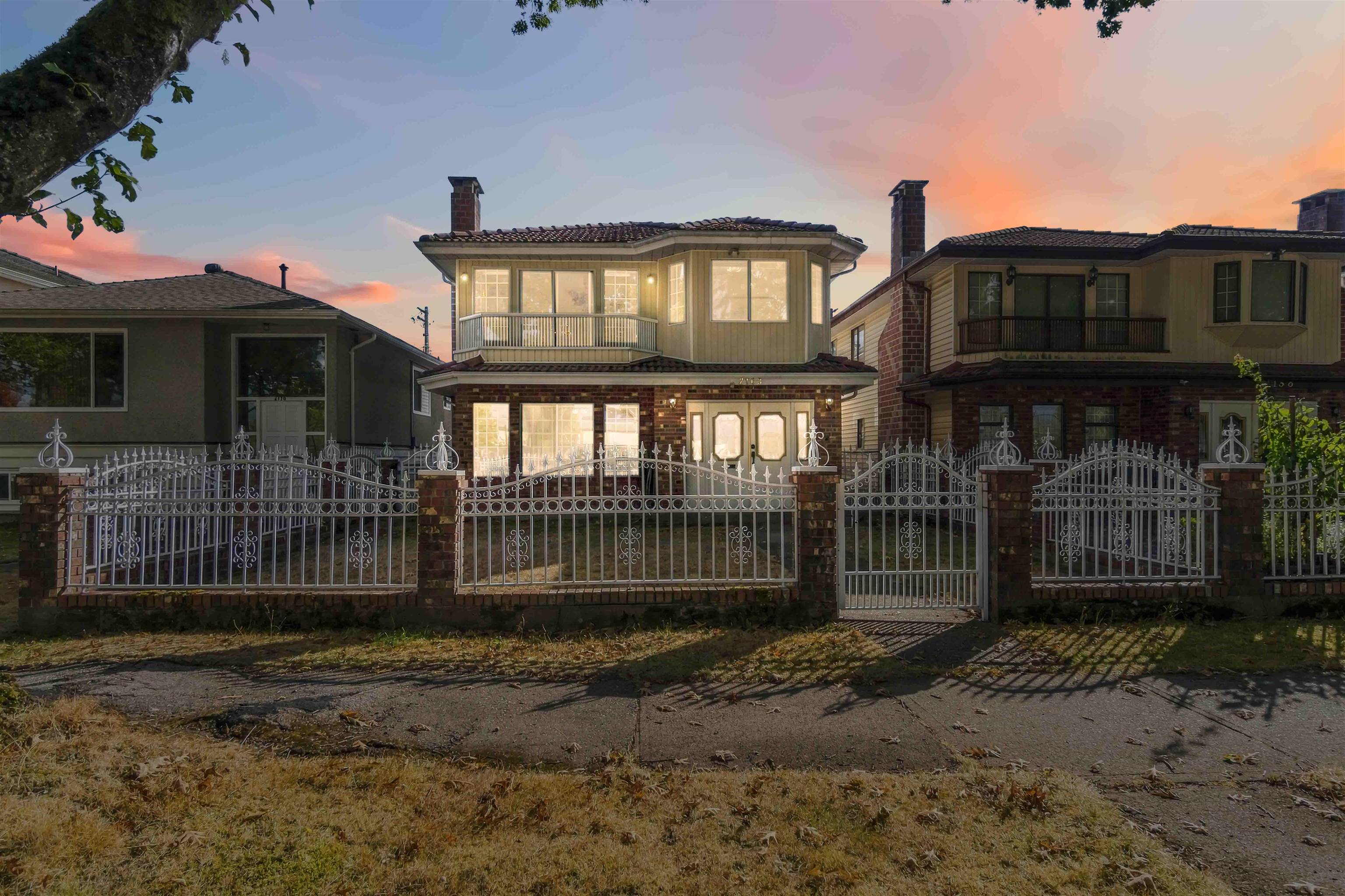 2168 E 27TH AVENUE, Vancouver BC V5N 2W9, R3169505, BC,