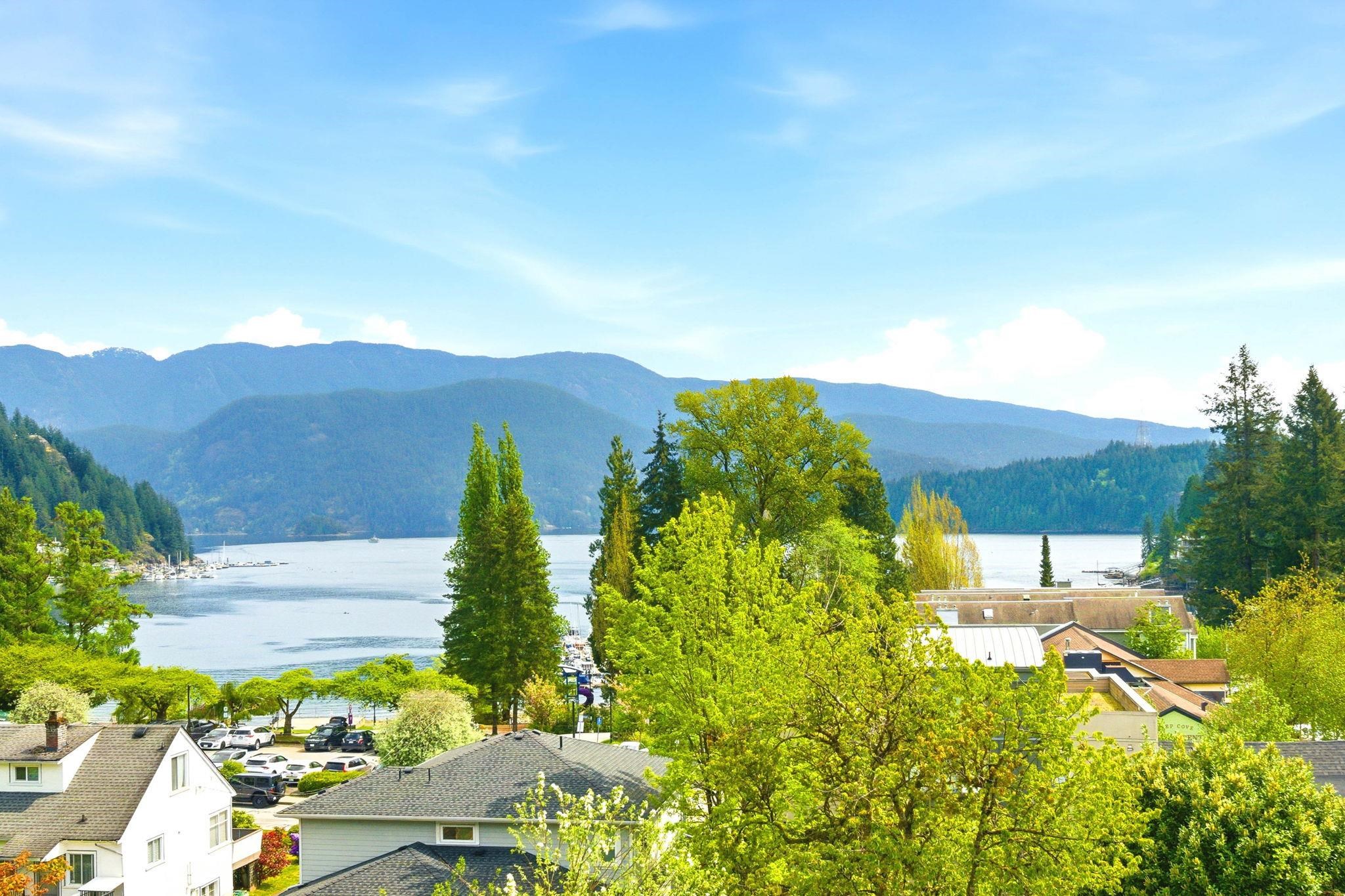 2222 CALEDONIA AVENUE, North Vancouver BC V7G 1T9, R3169569, BC,