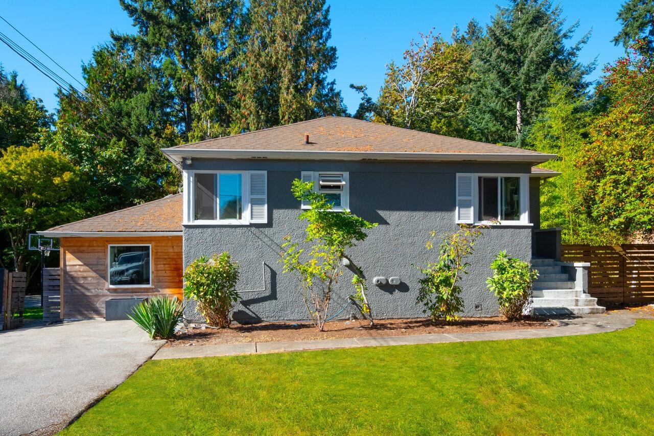 4325 MORGAN CRESCENT, West Vancouver BC V7V 2P1, R3169599, BC,