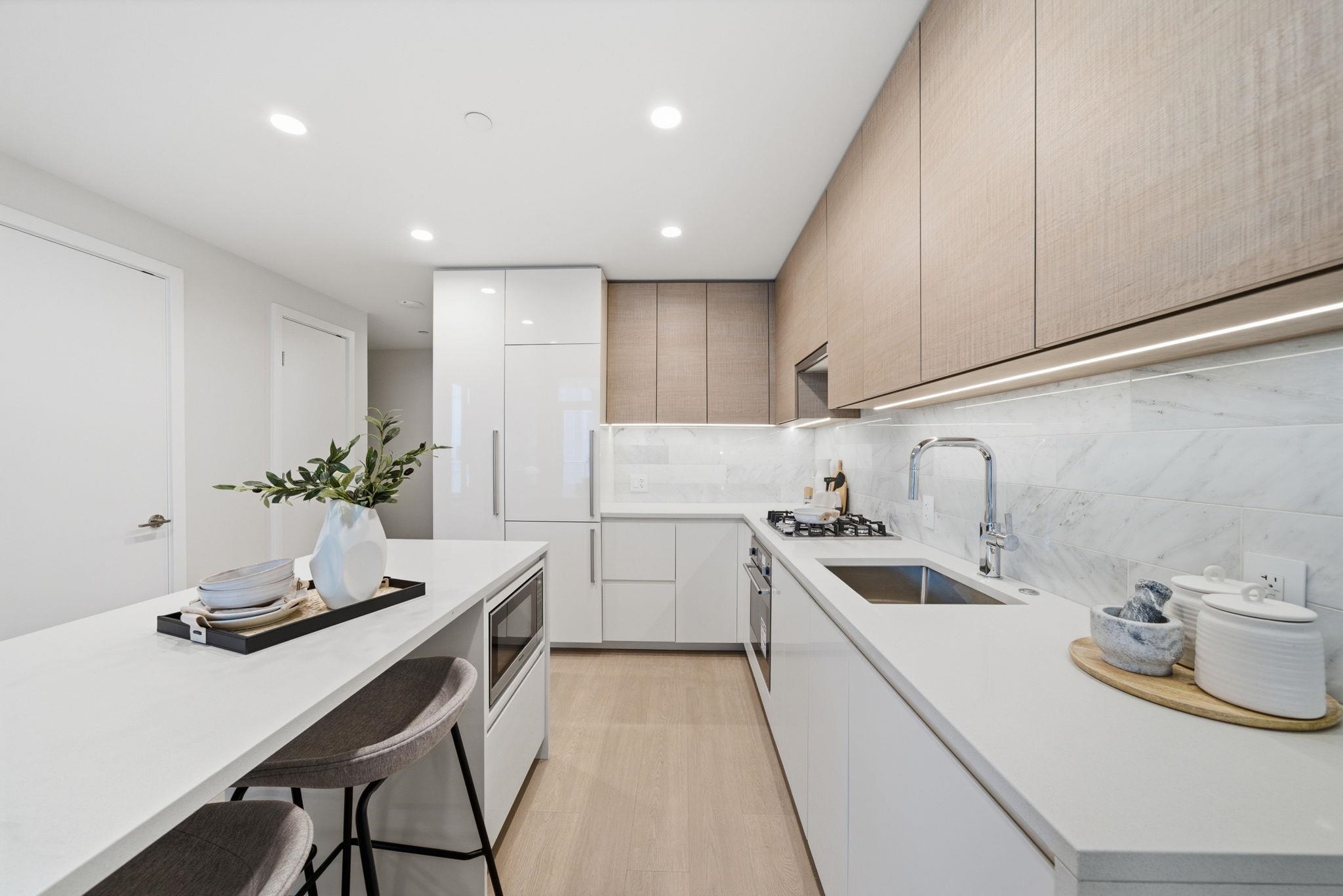 1207 2186 GILMORE AVENUE, R3169654, BC,