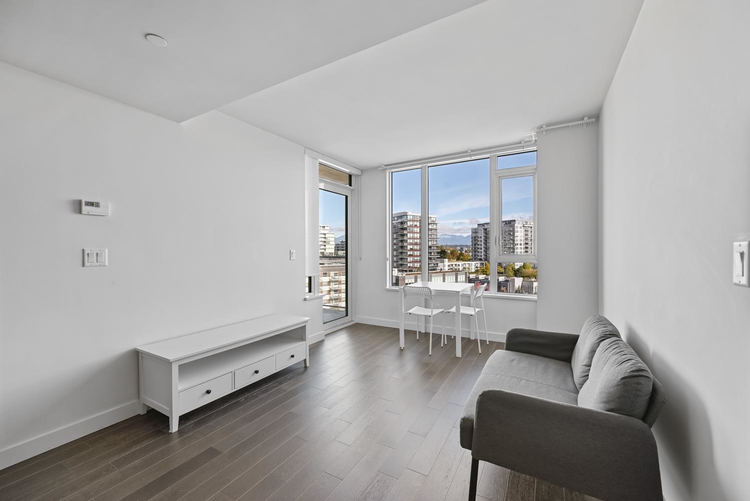 1007 7468 LANSDOWNE ROAD, R3169714, BC,