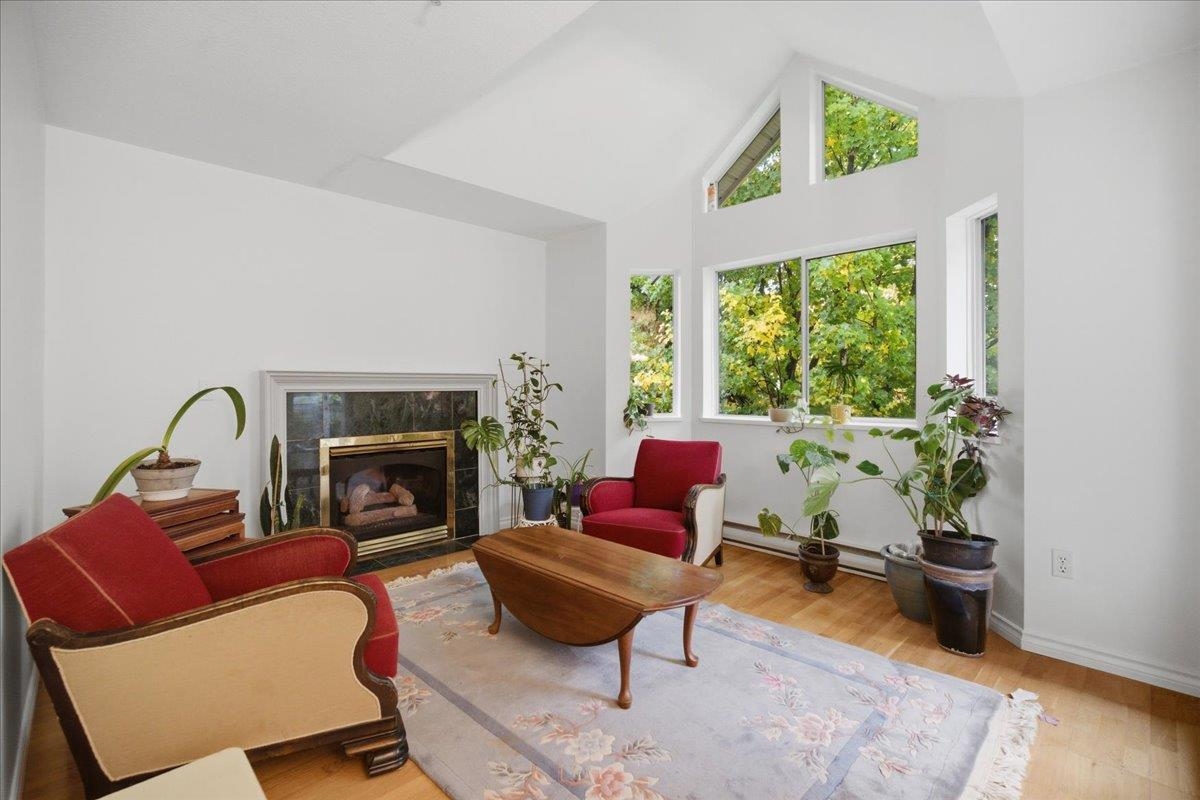 404 1723 FRANCES STREET, R3169893, BC,