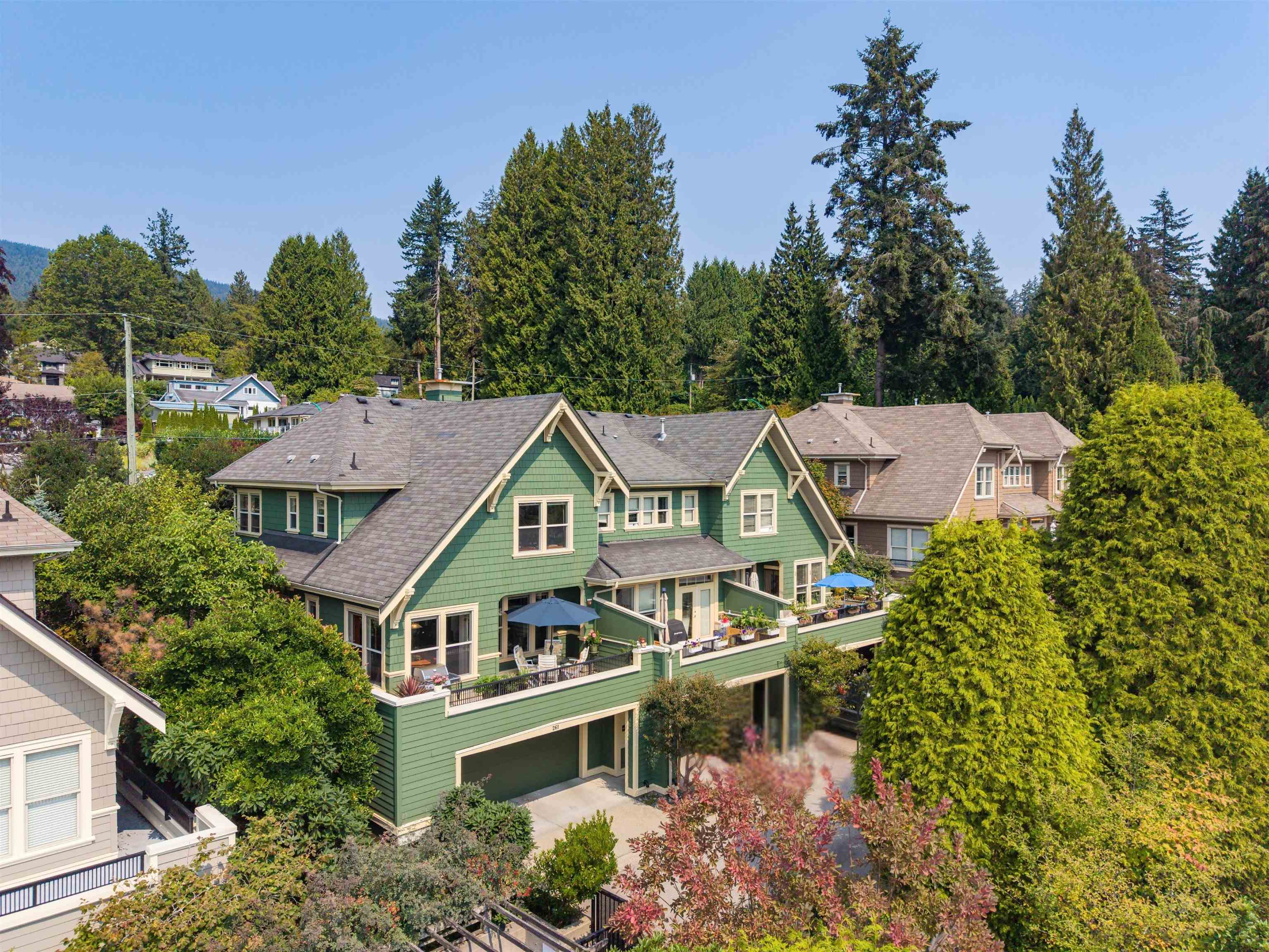 261 E QUEENS ROAD, North Vancouver BC V7N 4N7, R3170075, BC,