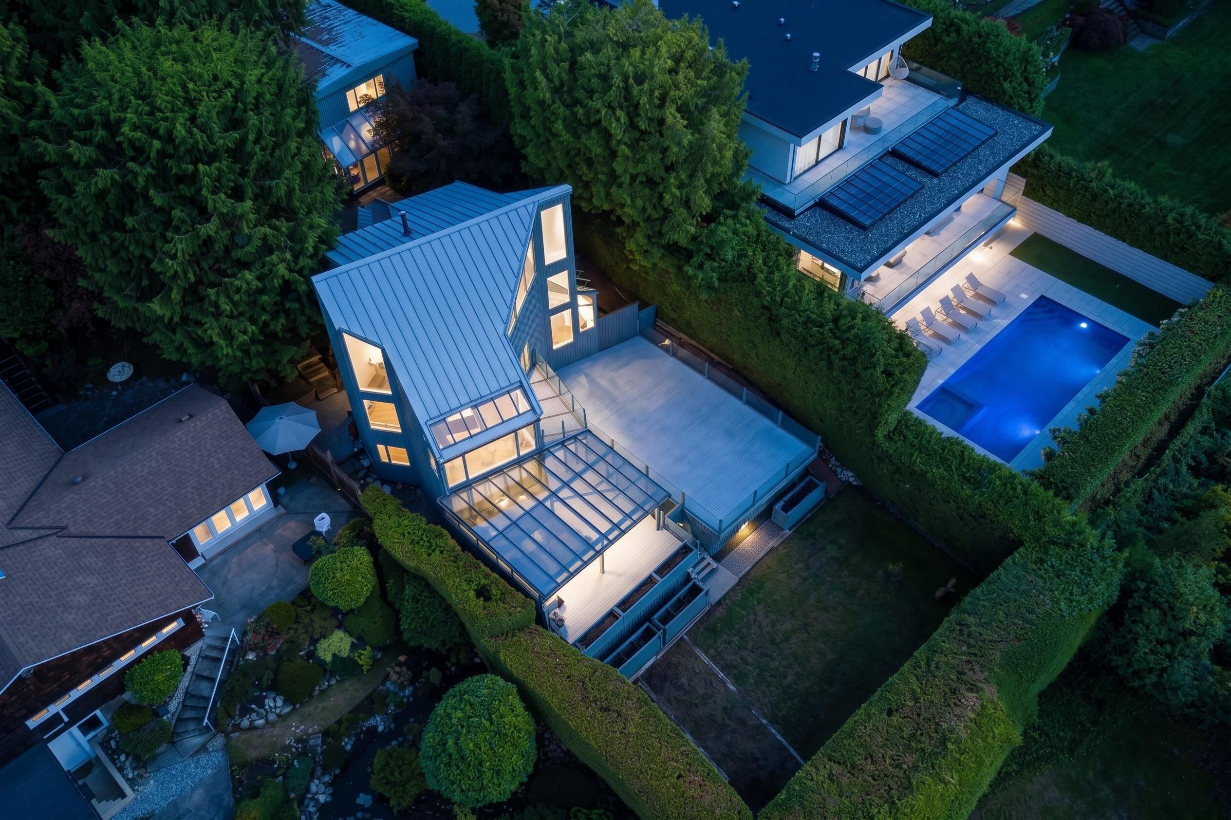 975 AUBENEAU CRESCENT, West Vancouver BC V7T 1T4, R3170085, BC,