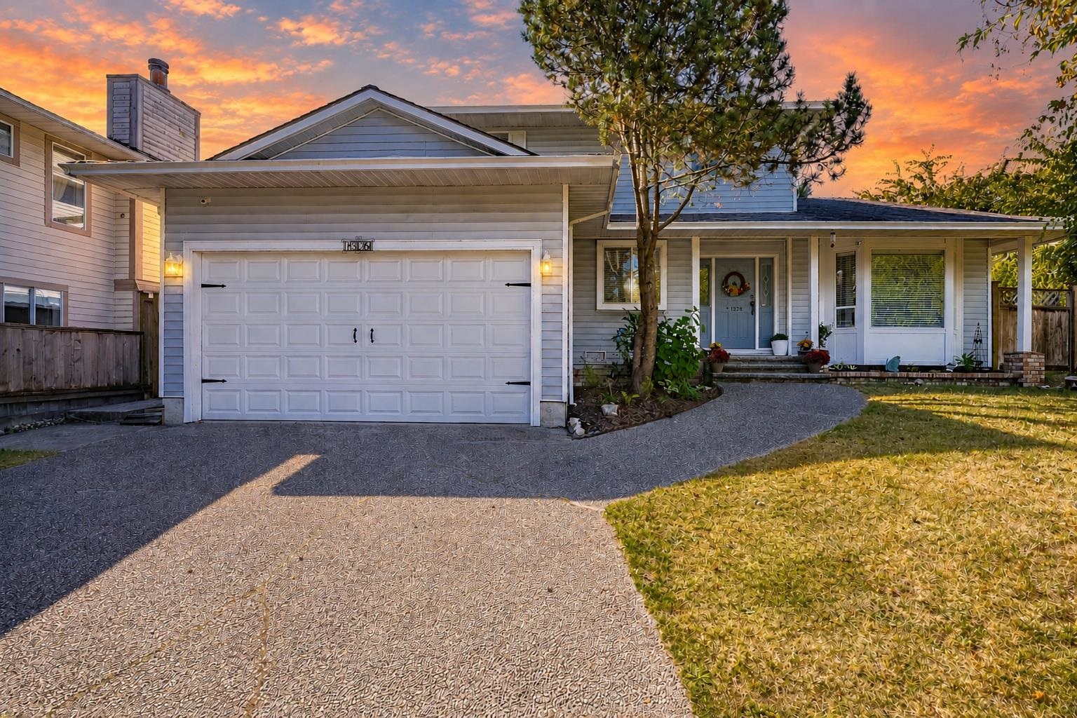 1328 HONEYSUCKLE LANE, Coquitlam BC V3E 2K2, R3170107, BC,