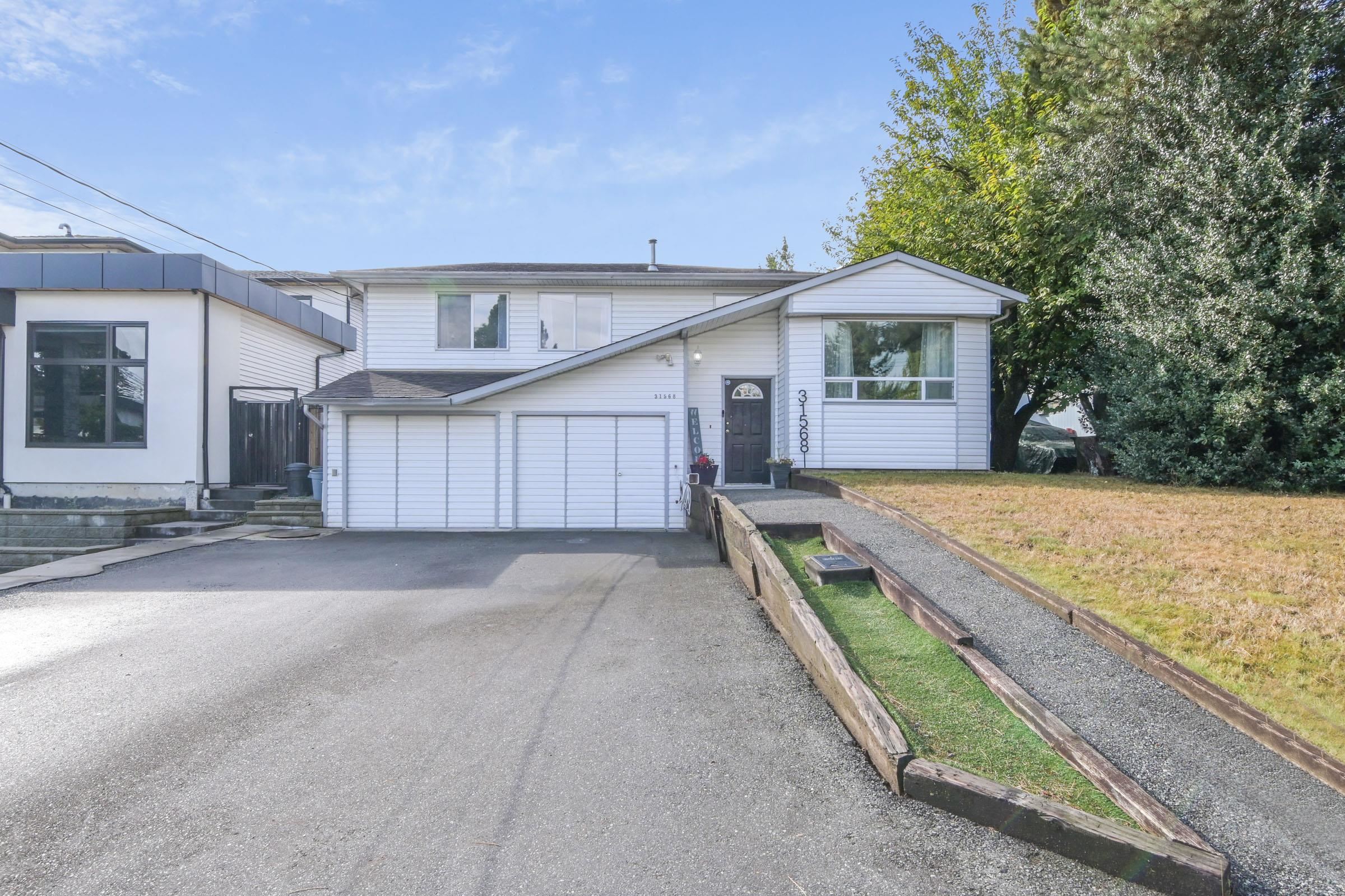 31568 OAKRIDGE CRESCENT, Abbotsford BC V2T 6A6, R3170118, BC,