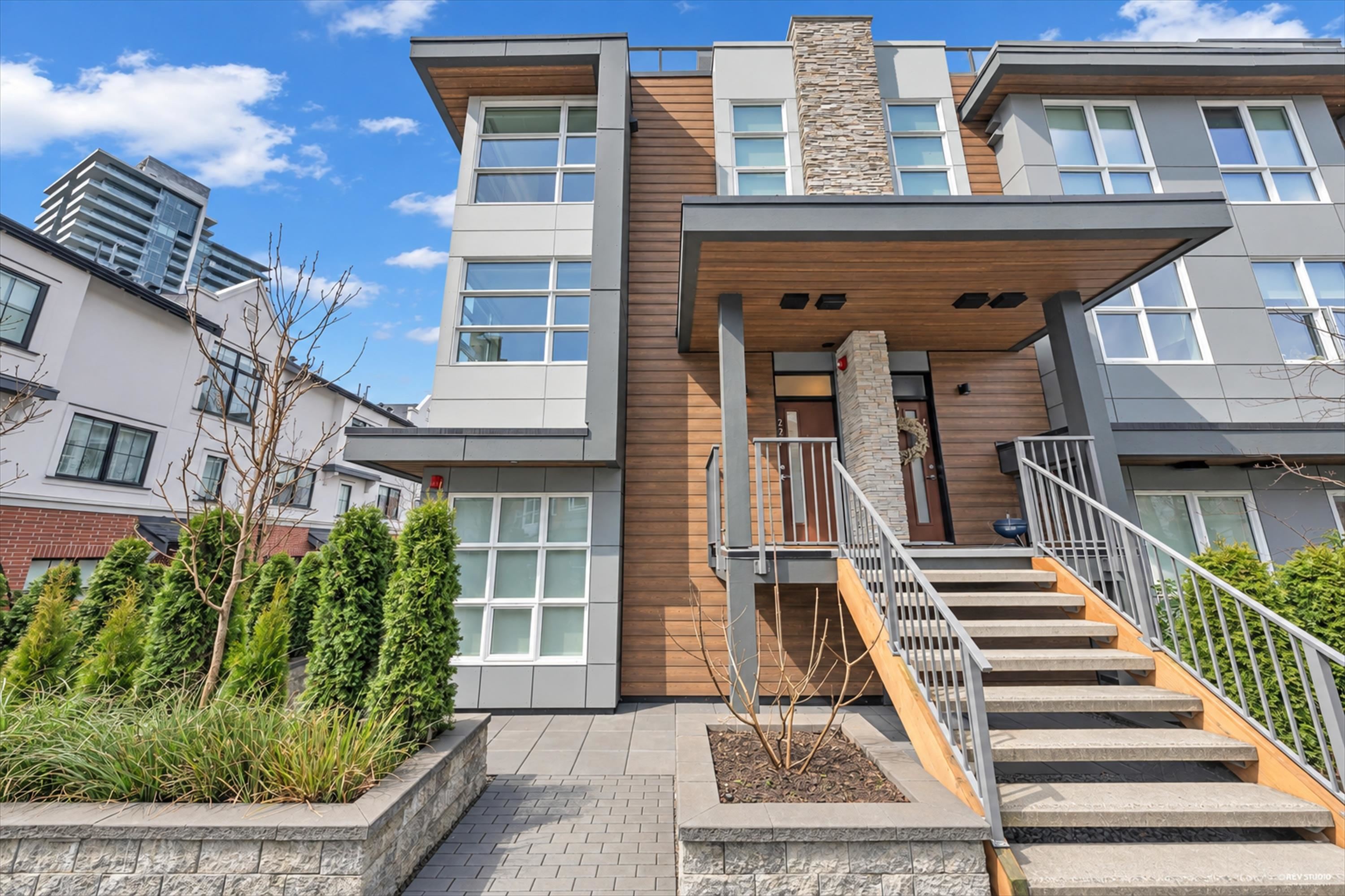227 2060 CURLING ROAD, R3170138, BC,