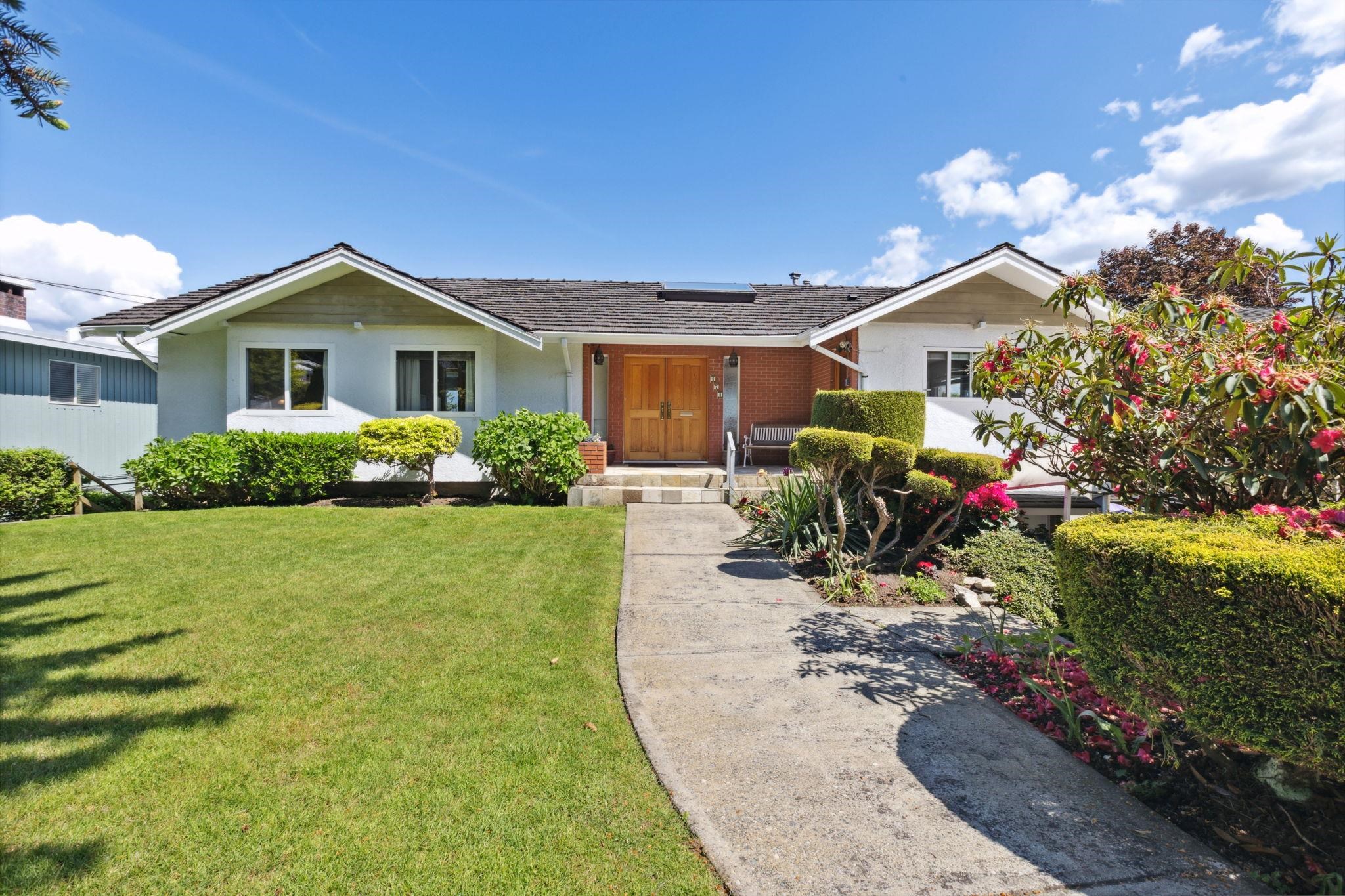 474 FAIRWAY DRIVE, North Vancouver BC V7G 1L5, R3170175, BC,