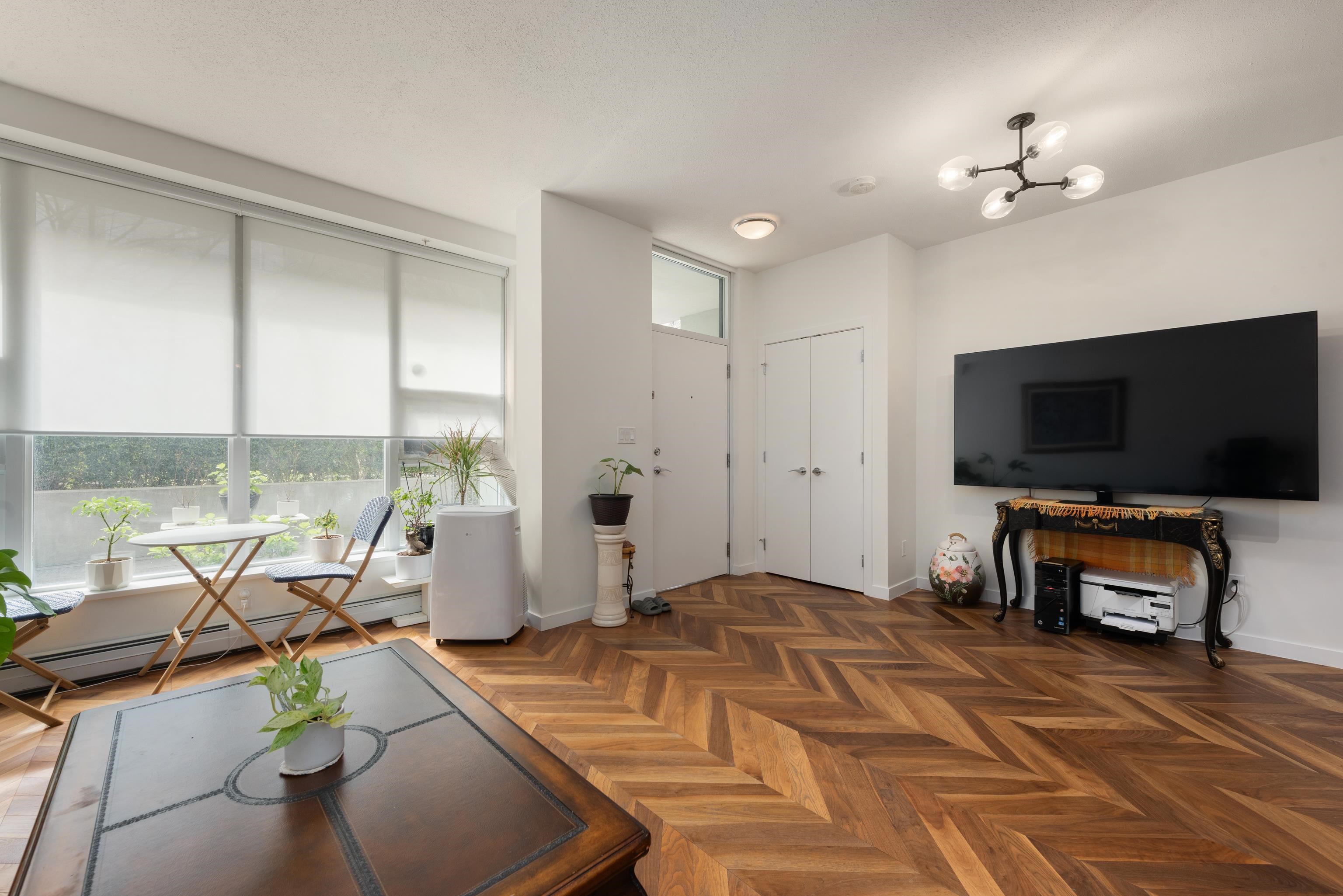 253 108 1ST AVENUE, R3170187, BC,