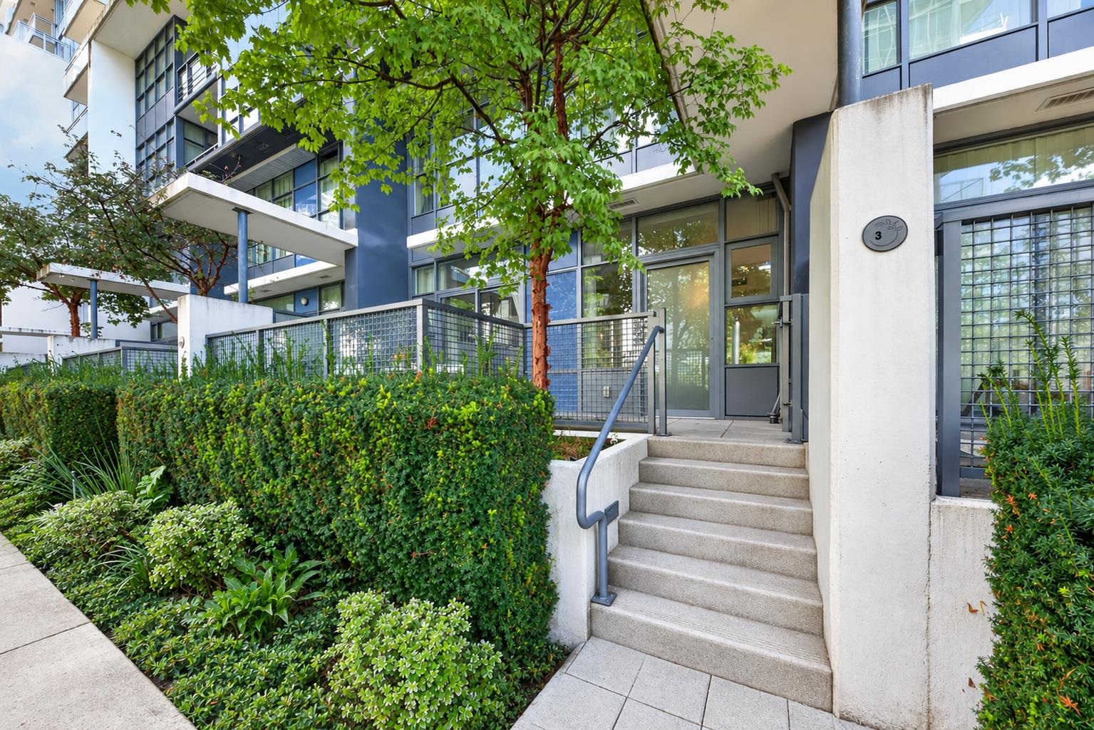 3 8633 CAPSTAN WAY, R3170193, BC,