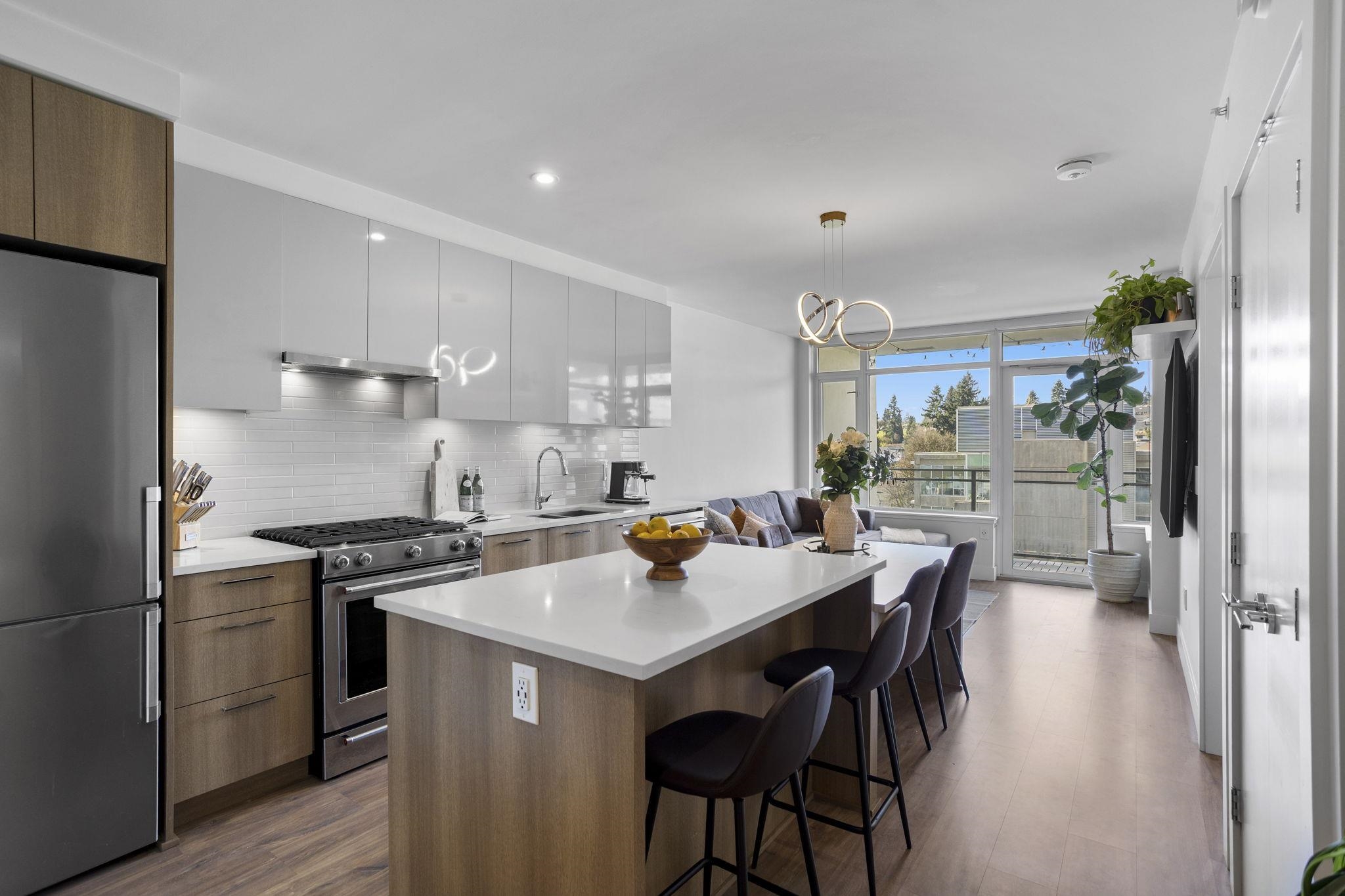 803 258 NELSON'S COURT, R3170376, BC,