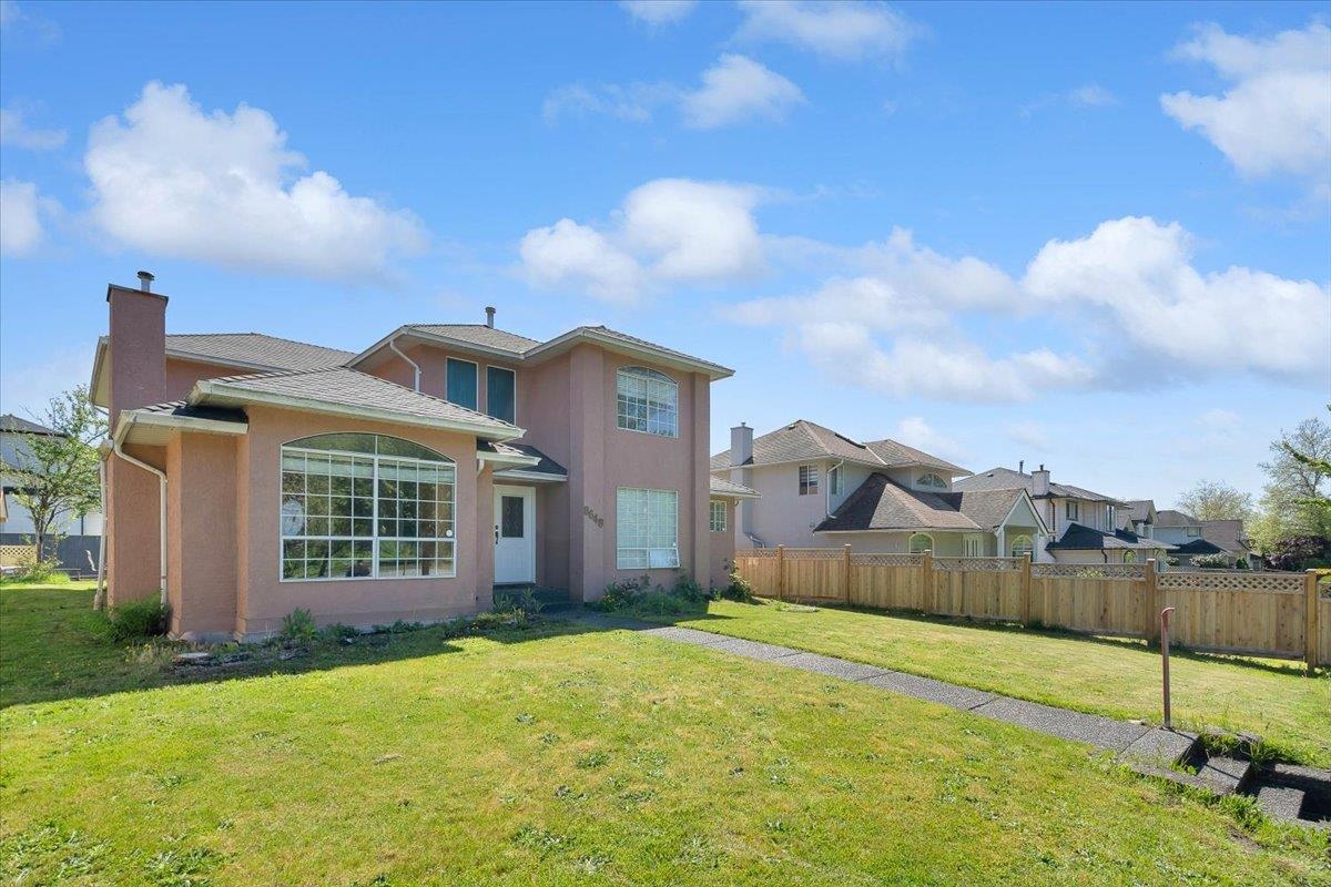 8648 140 STREET, Surrey BC V3W 5L3, R3170426, BC,