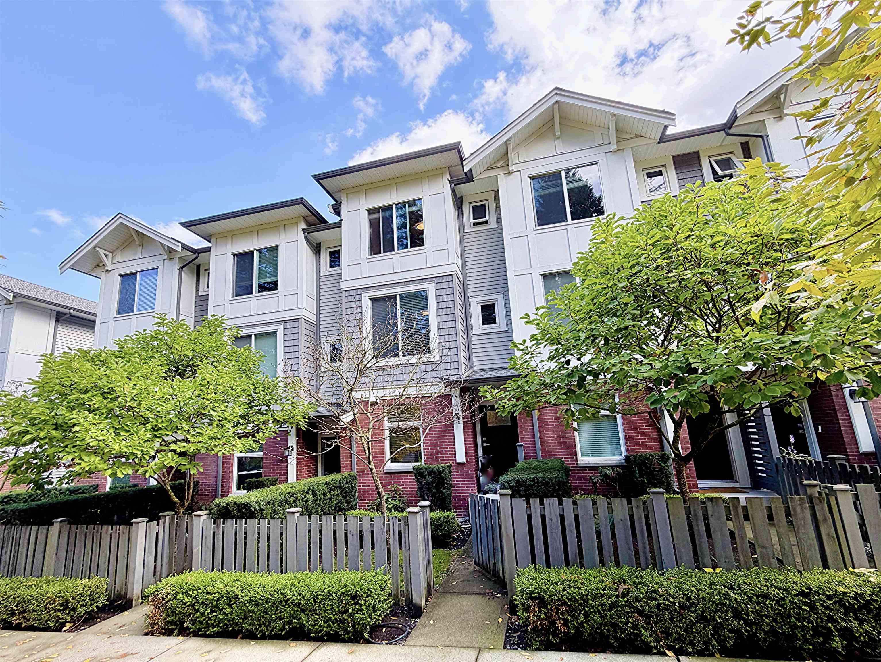 8 9718 161A STREET, R3170431, BC,