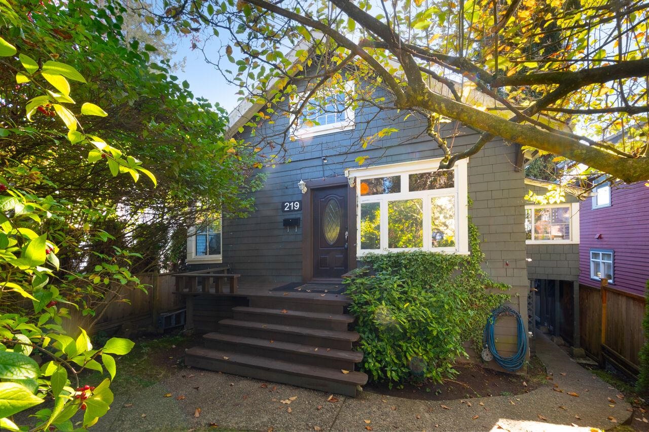 219 E 29TH STREET, North Vancouver BC V7N 1C8, R3170510, BC,