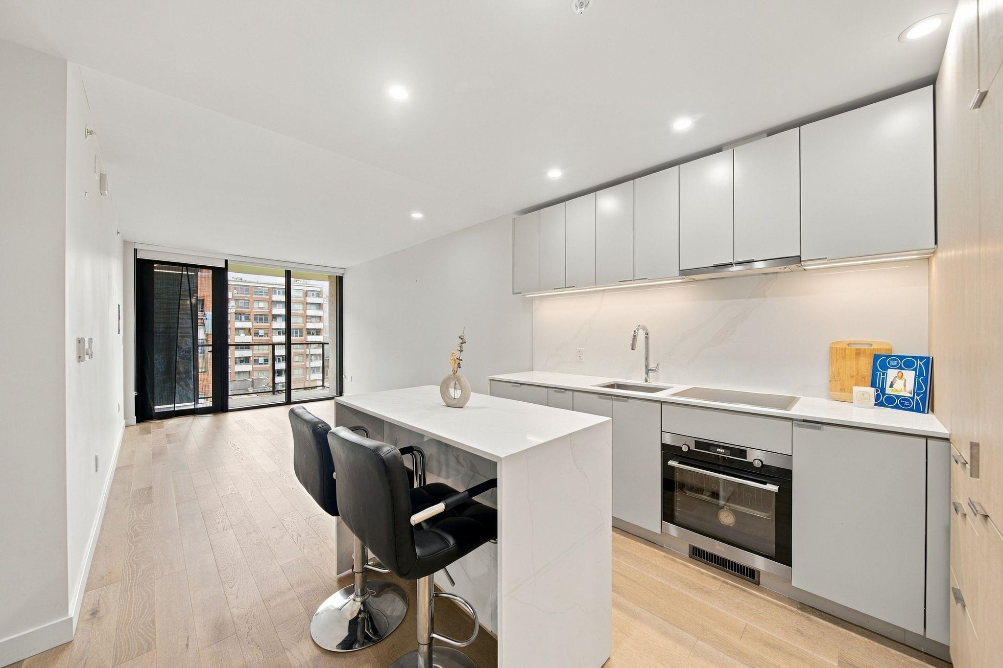 507 239 KEEFER STREET, R3170614, BC,
