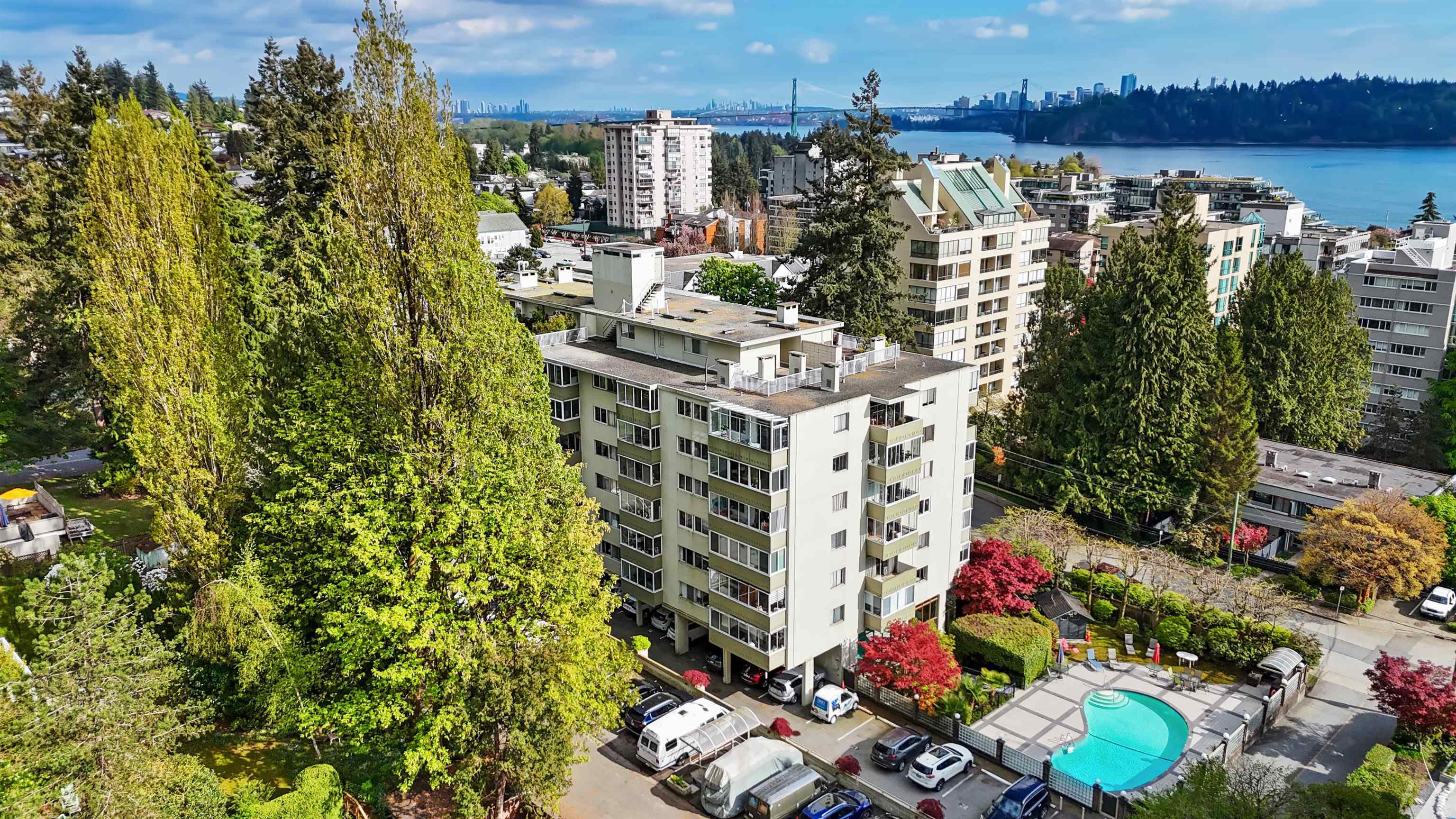 212 1425 ESQUIMALT AVENUE, R3170756, BC,
