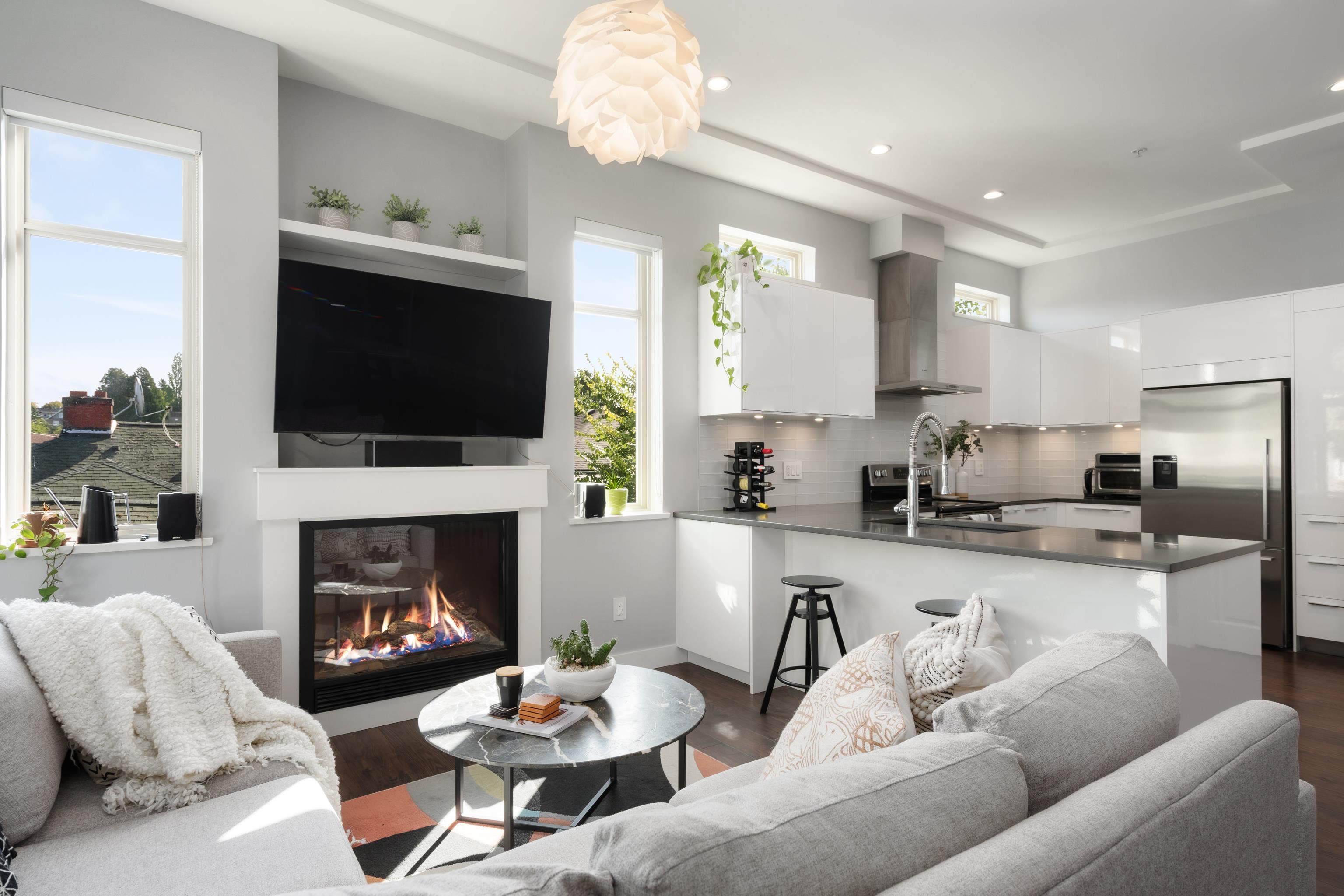 1382 E 17TH AVENUE, Vancouver BC V5V 1C8, R3170951, BC,