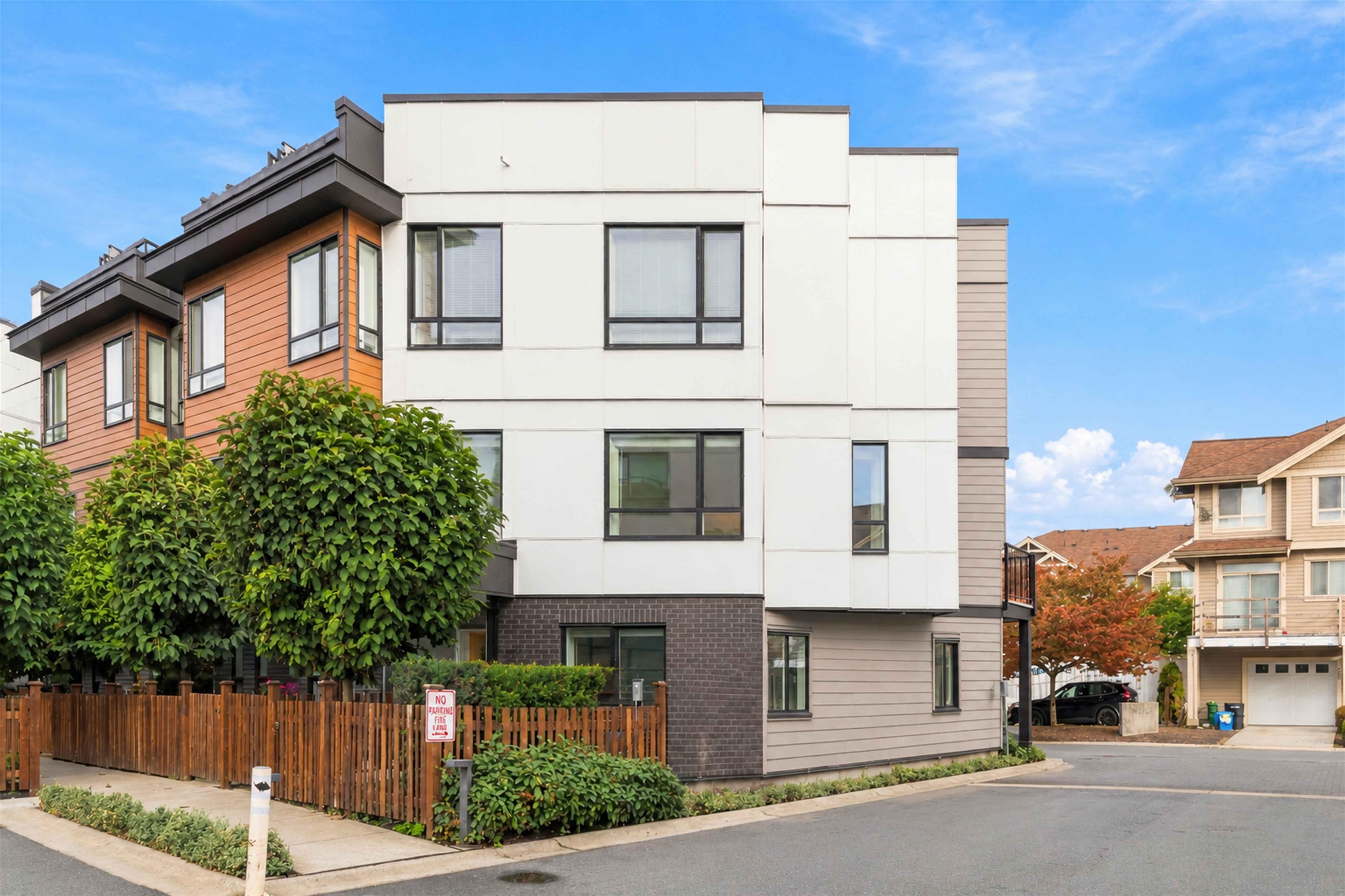 26 97949 55 AVENUE, R3171013, BC,