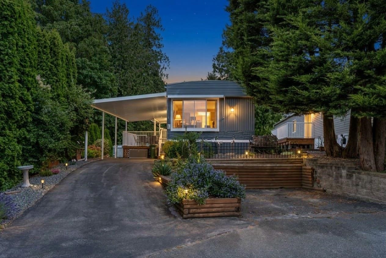 30 2035 MARTENS STREET, R3171038, BC,