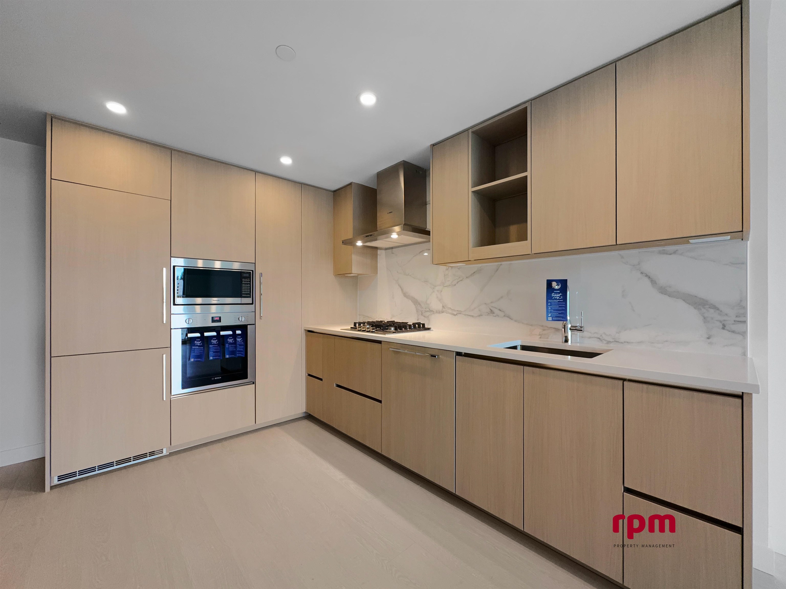 10xx 13778 100 AVENUE, R3171093, BC,