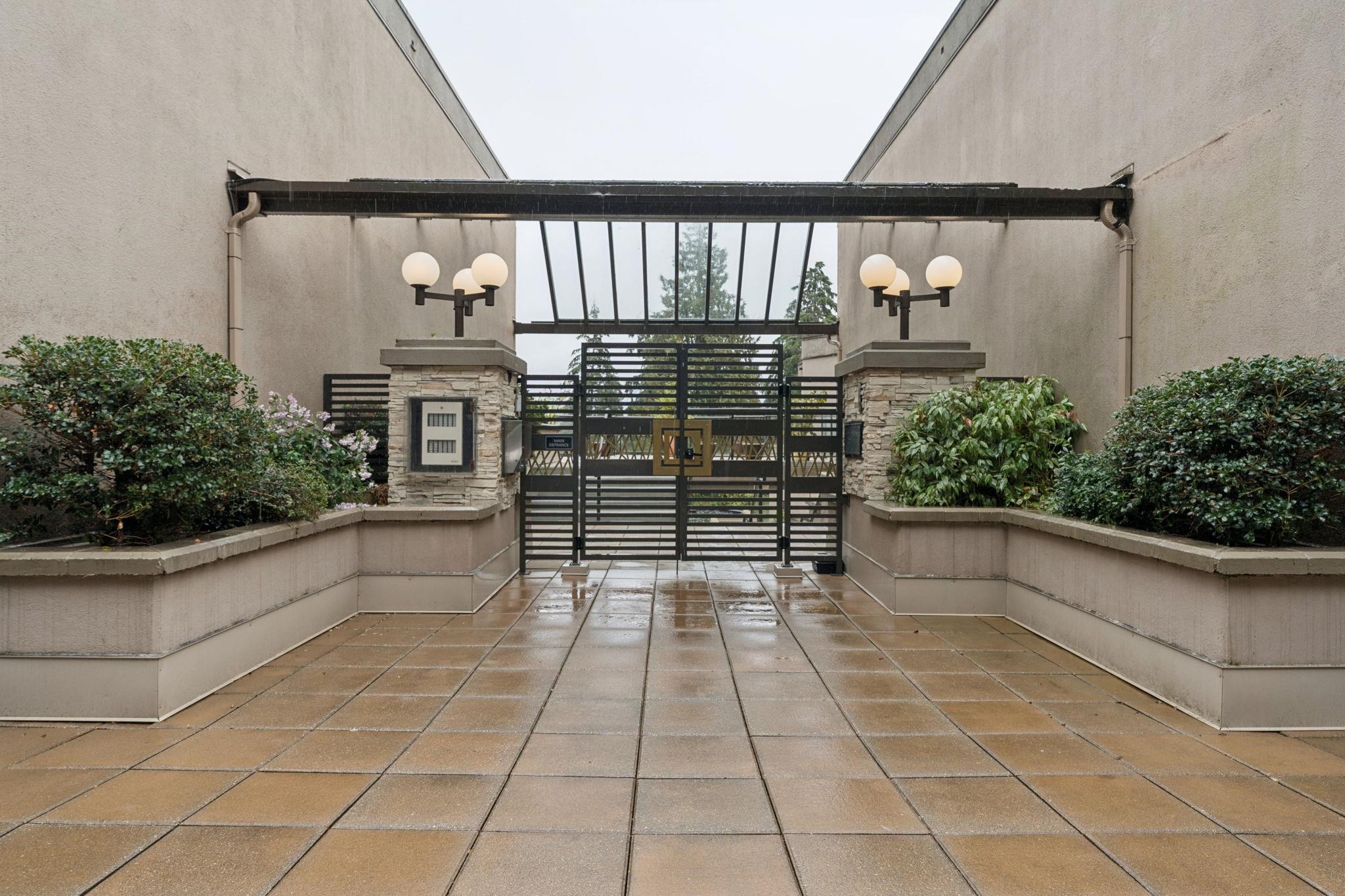 602 1500 OSTLER COURT, R3171165, BC,