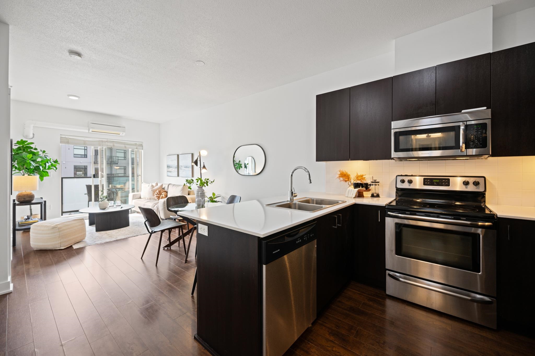 416 20460 DOUGLAS CRESCENT, R3171214, BC,