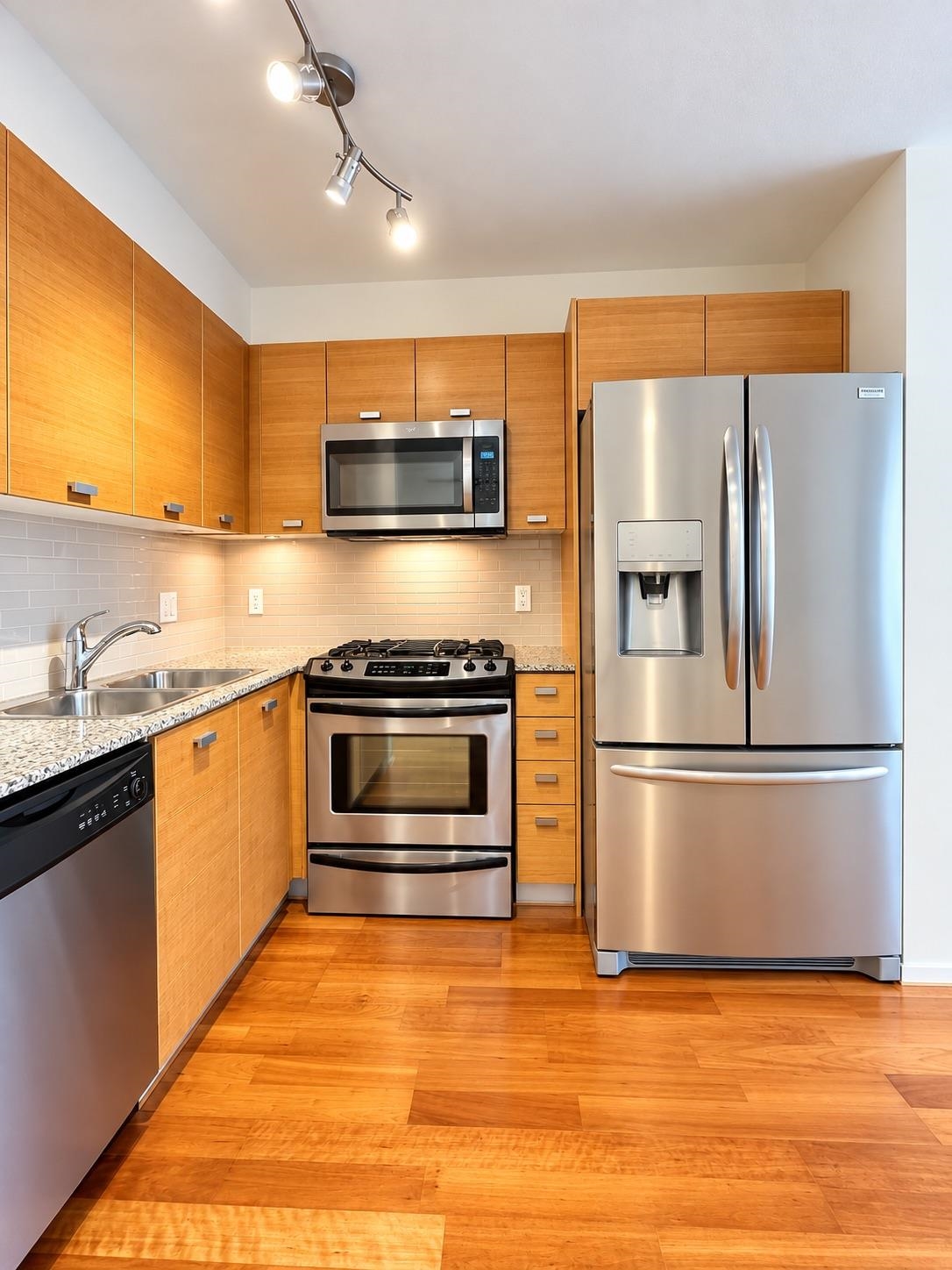 205 2483 SPRUCE STREET, R3171254, BC,