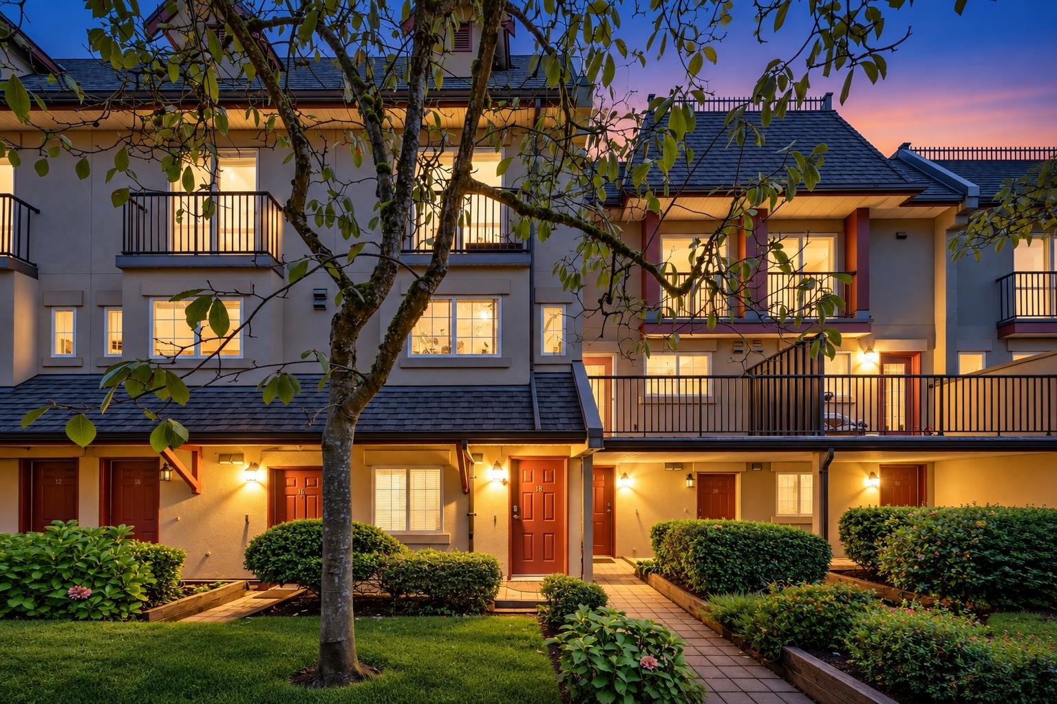 12 1561 BOOTH AVENUE, R3171344, BC,