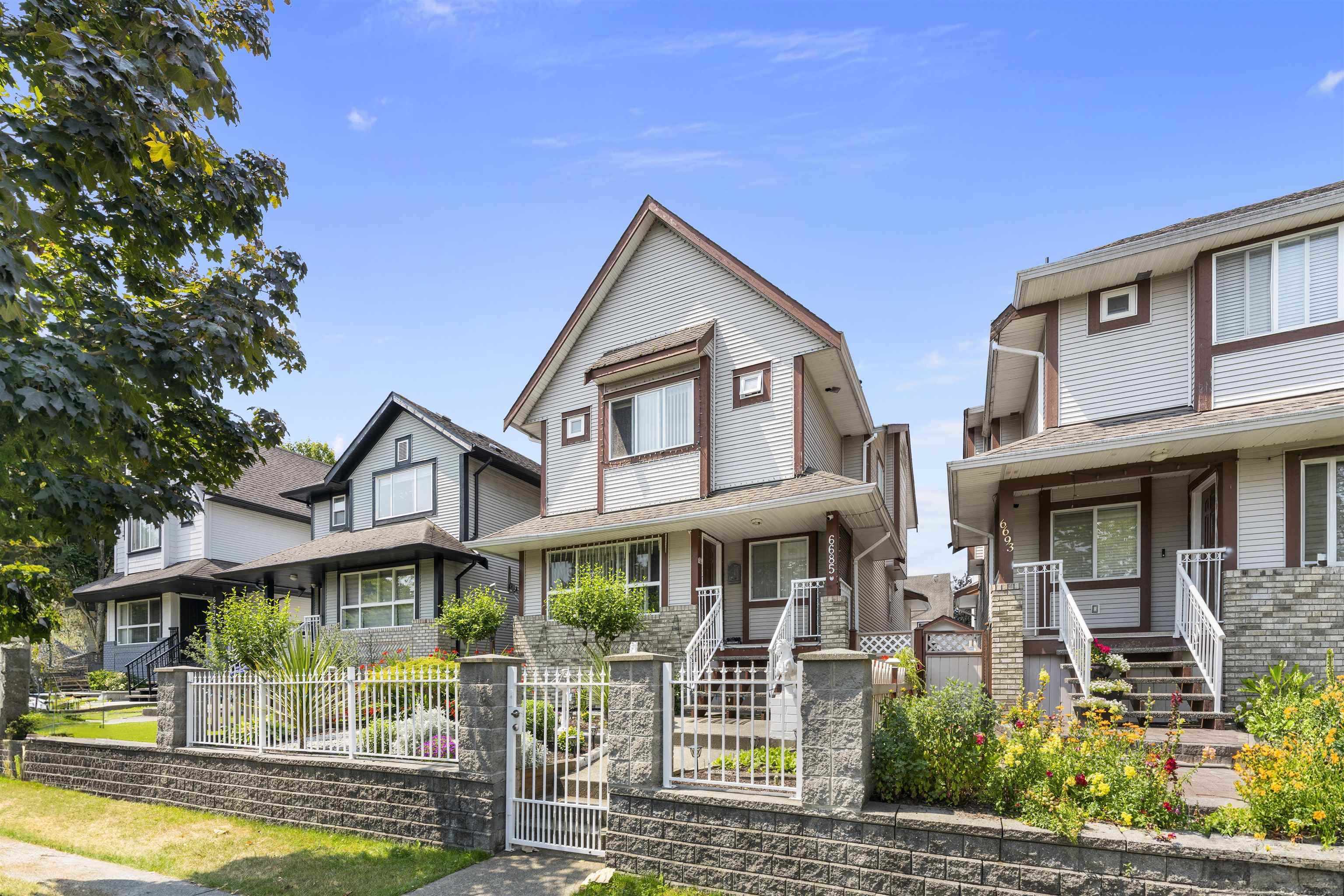 6685 127TH STREET, Surrey BC V3W 1G5, R3171379, BC,