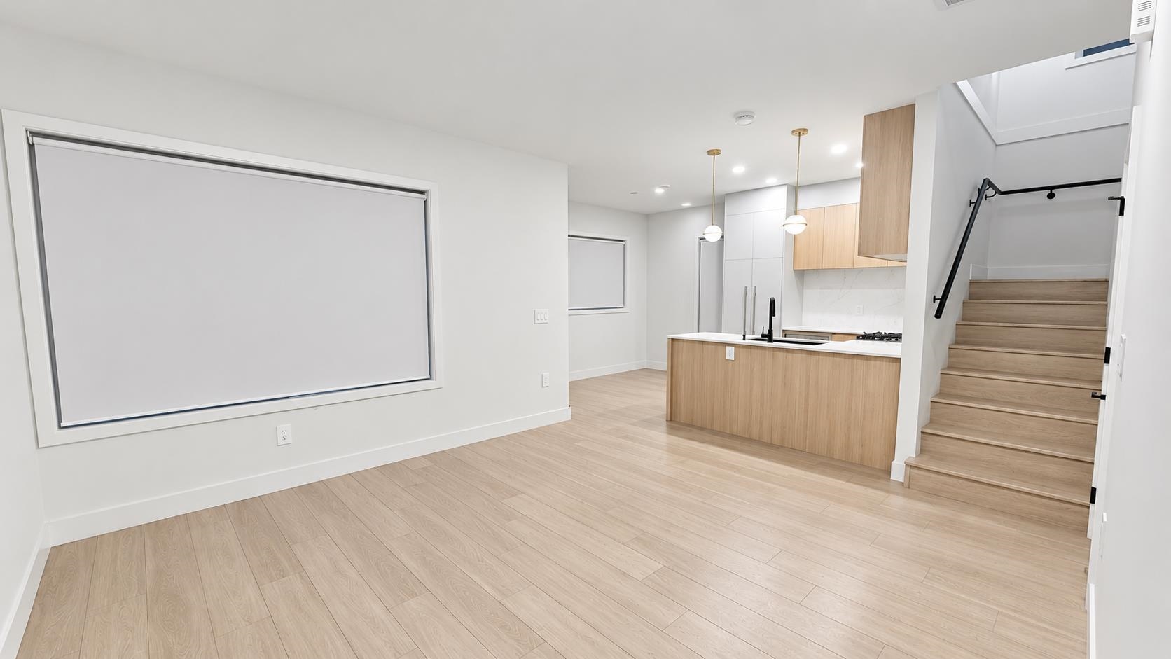 3 8300 NO 3 ROAD, R3171433, BC,