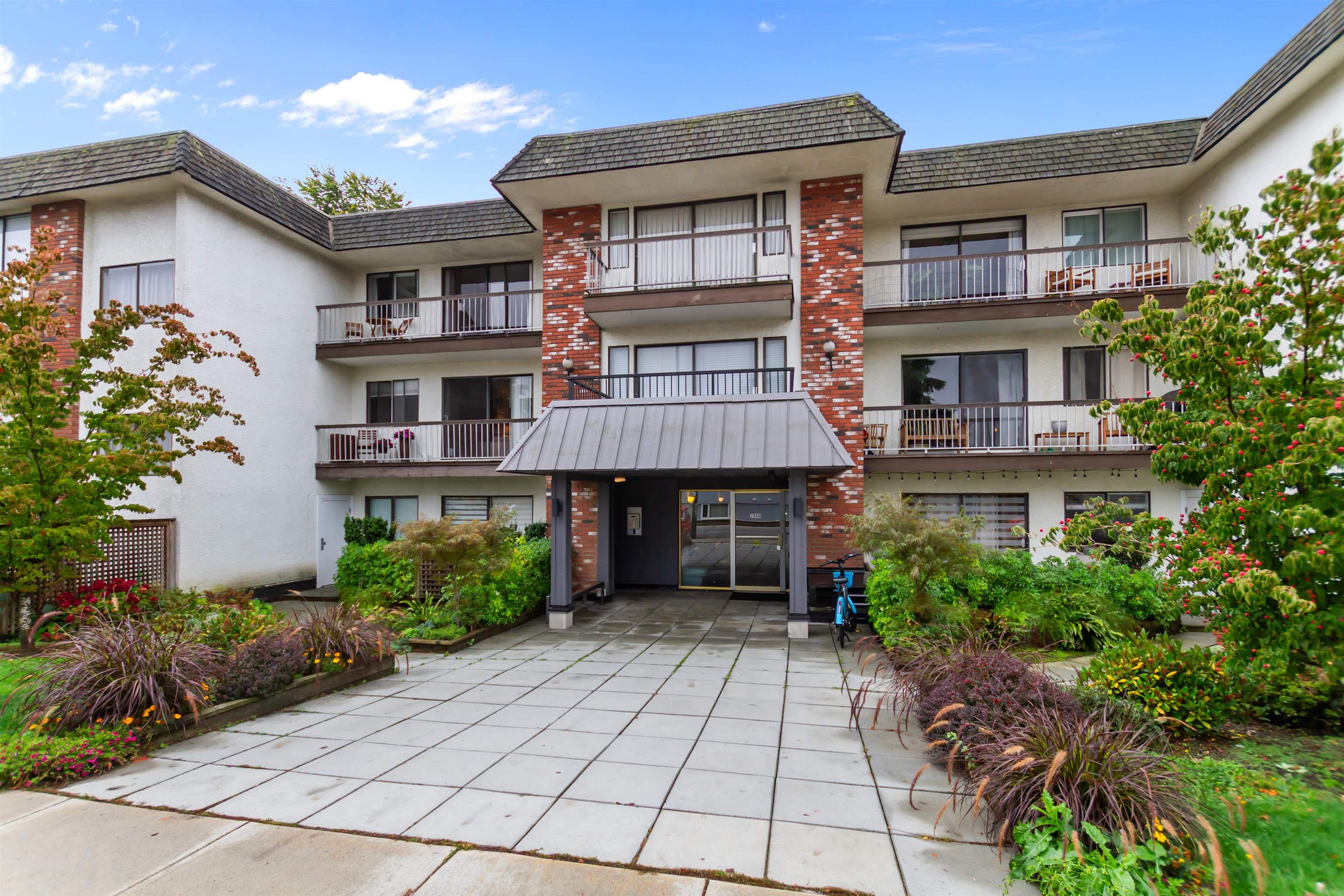 308 2040 CORNWALL AVENUE, R3171538, BC,