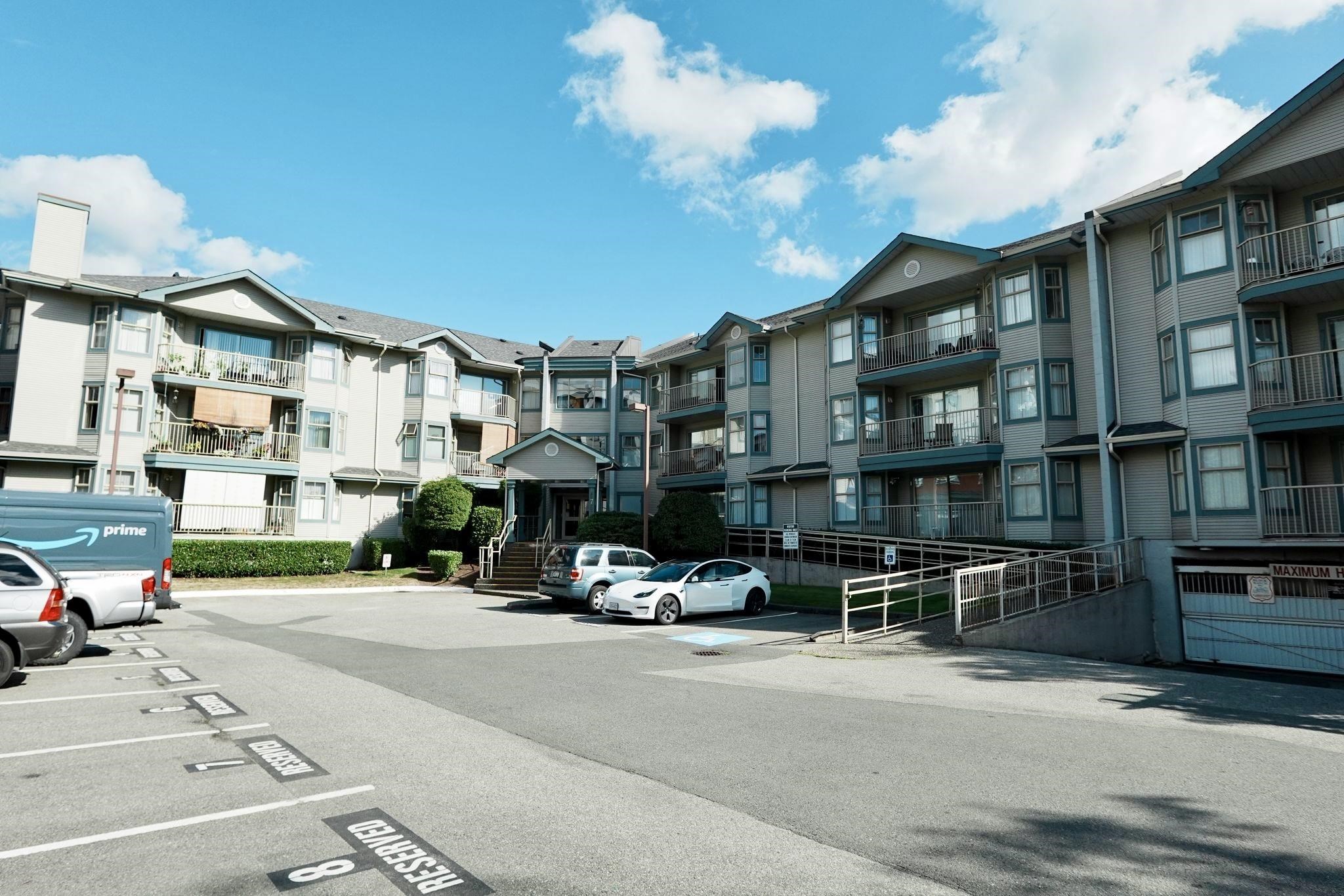 313 10756 138 STREET, R3171553, BC,