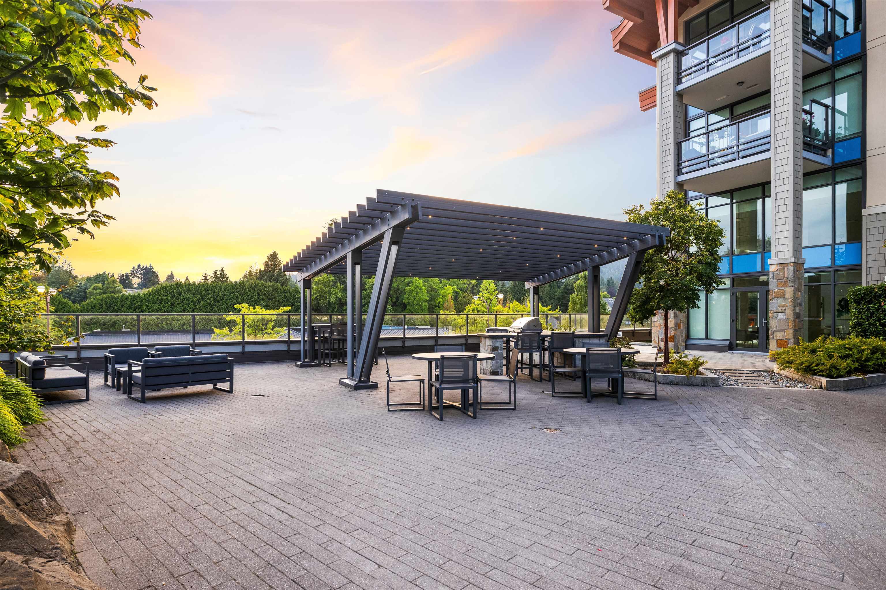 1203 1210 27TH STREET, R3171554, BC,