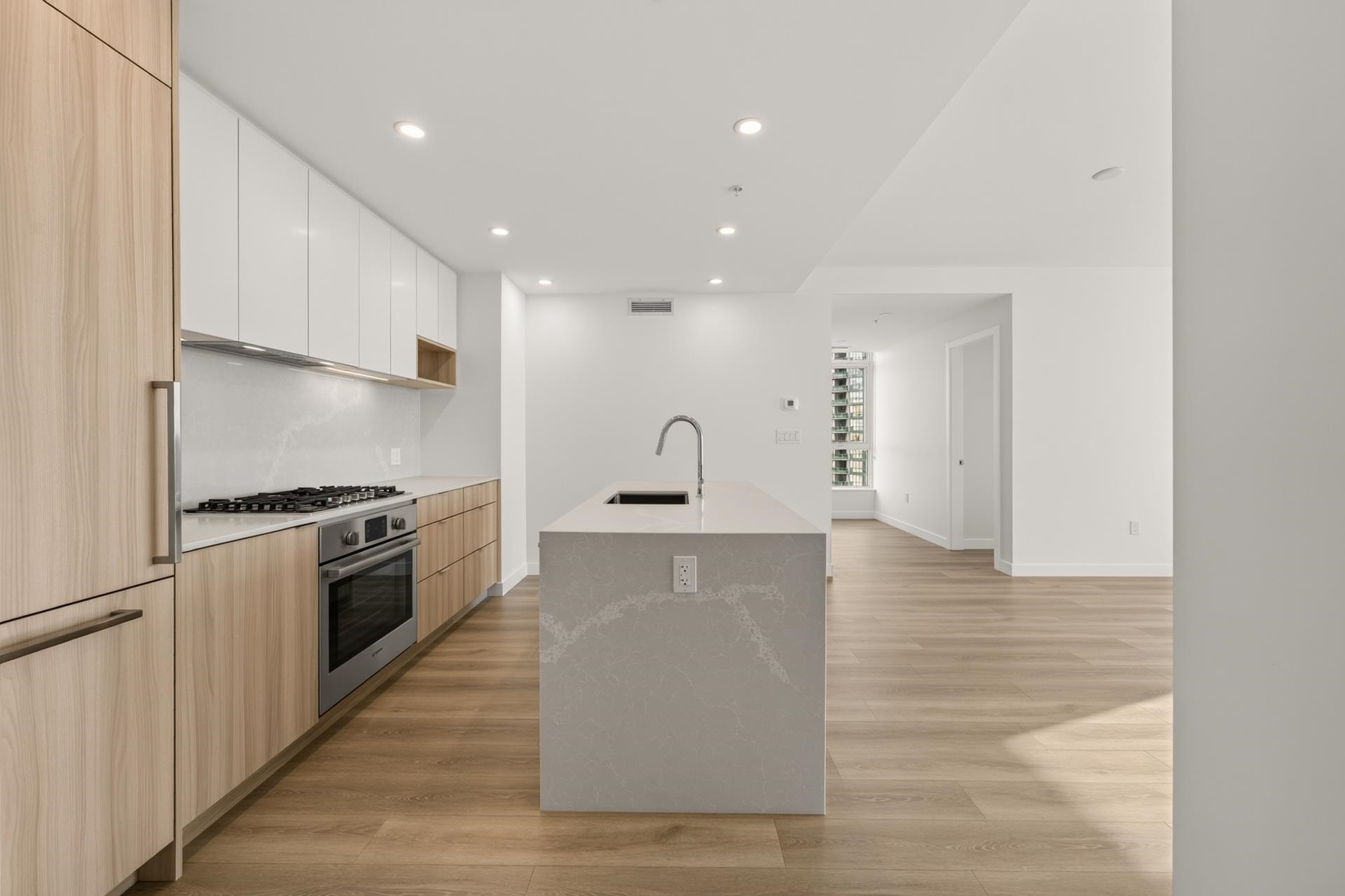 1808 6087 WILSON AVENUE, R3171586, BC,
