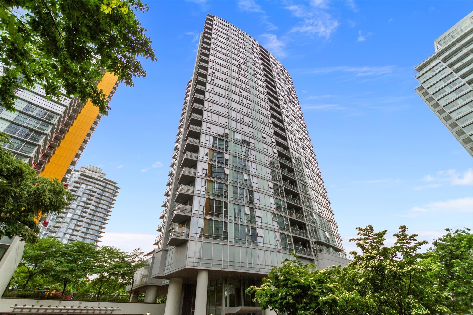 707 131 REGIMENT SQUARE, R3171590, BC,
